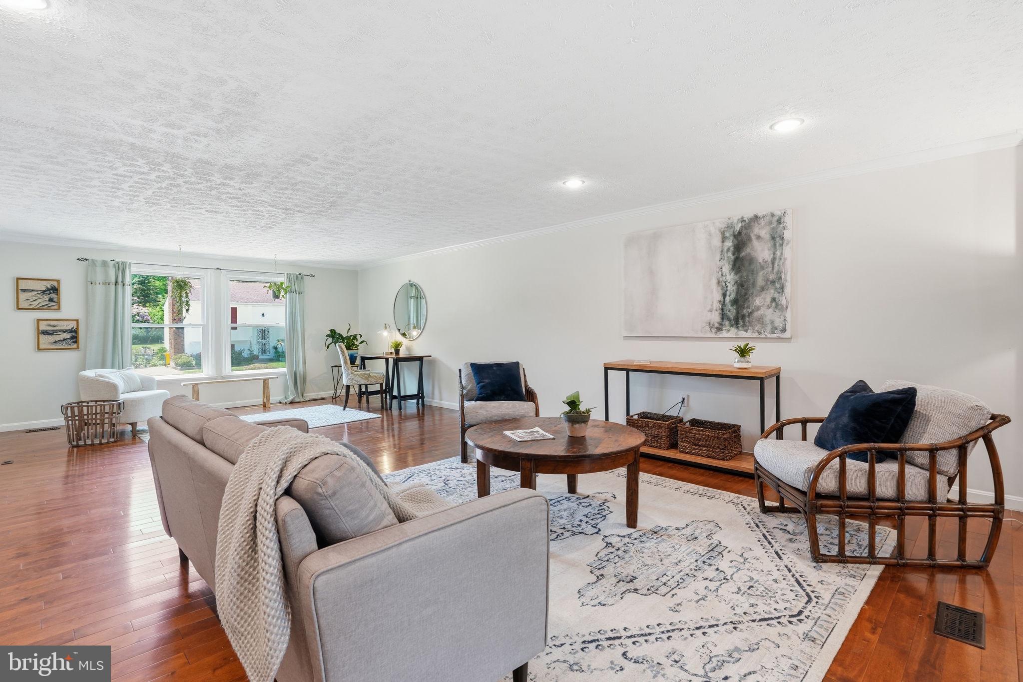 LONGVIEW ON MAGOTHY - Residential