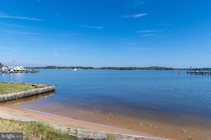 LONGVIEW ON MAGOTHY - Residential
