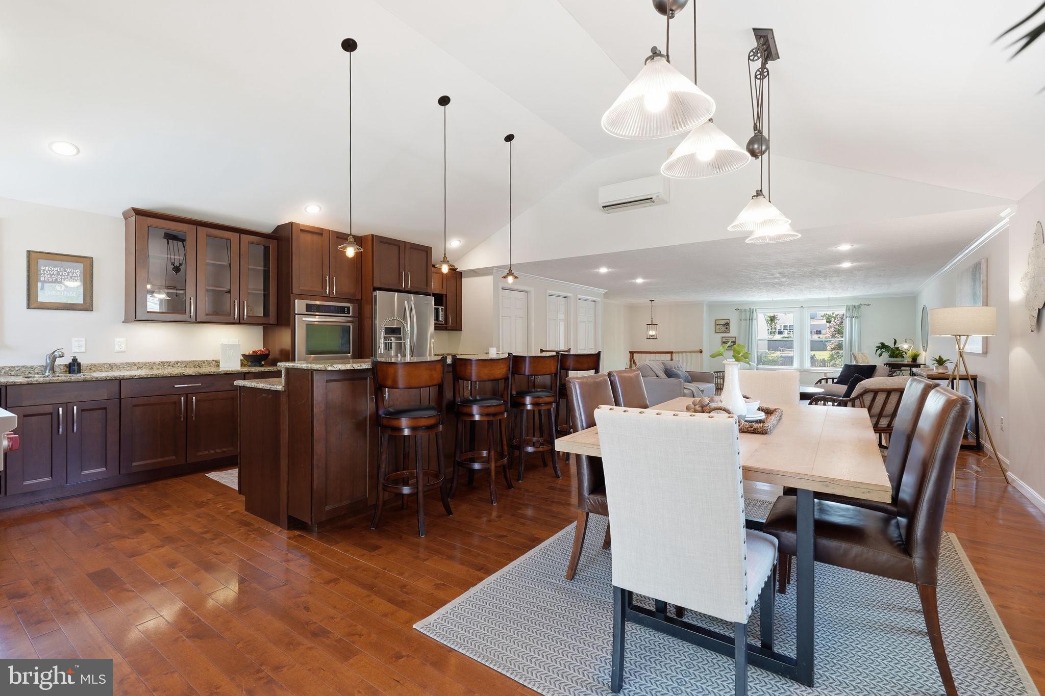 LONGVIEW ON MAGOTHY - Residential