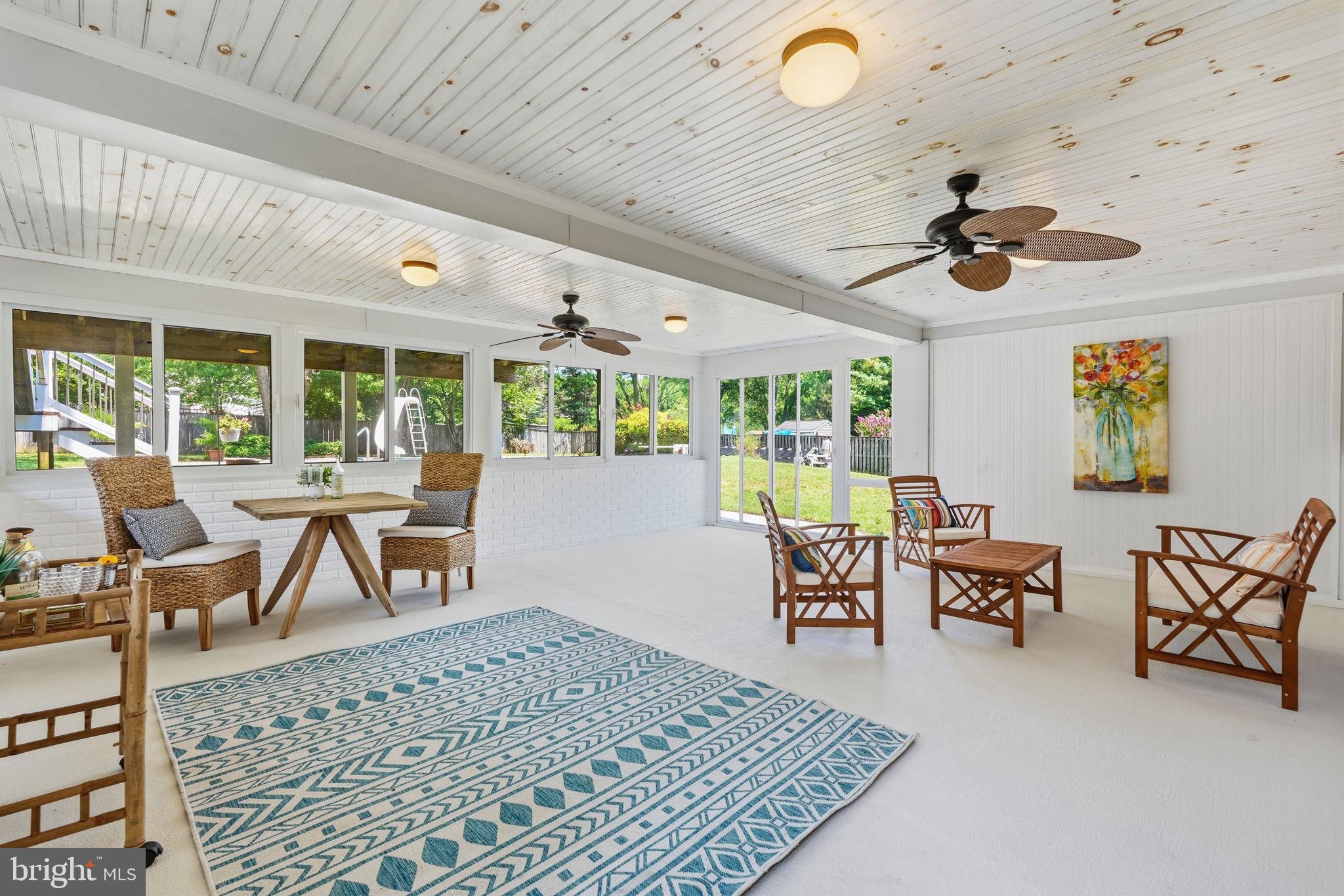 LONGVIEW ON MAGOTHY - Residential