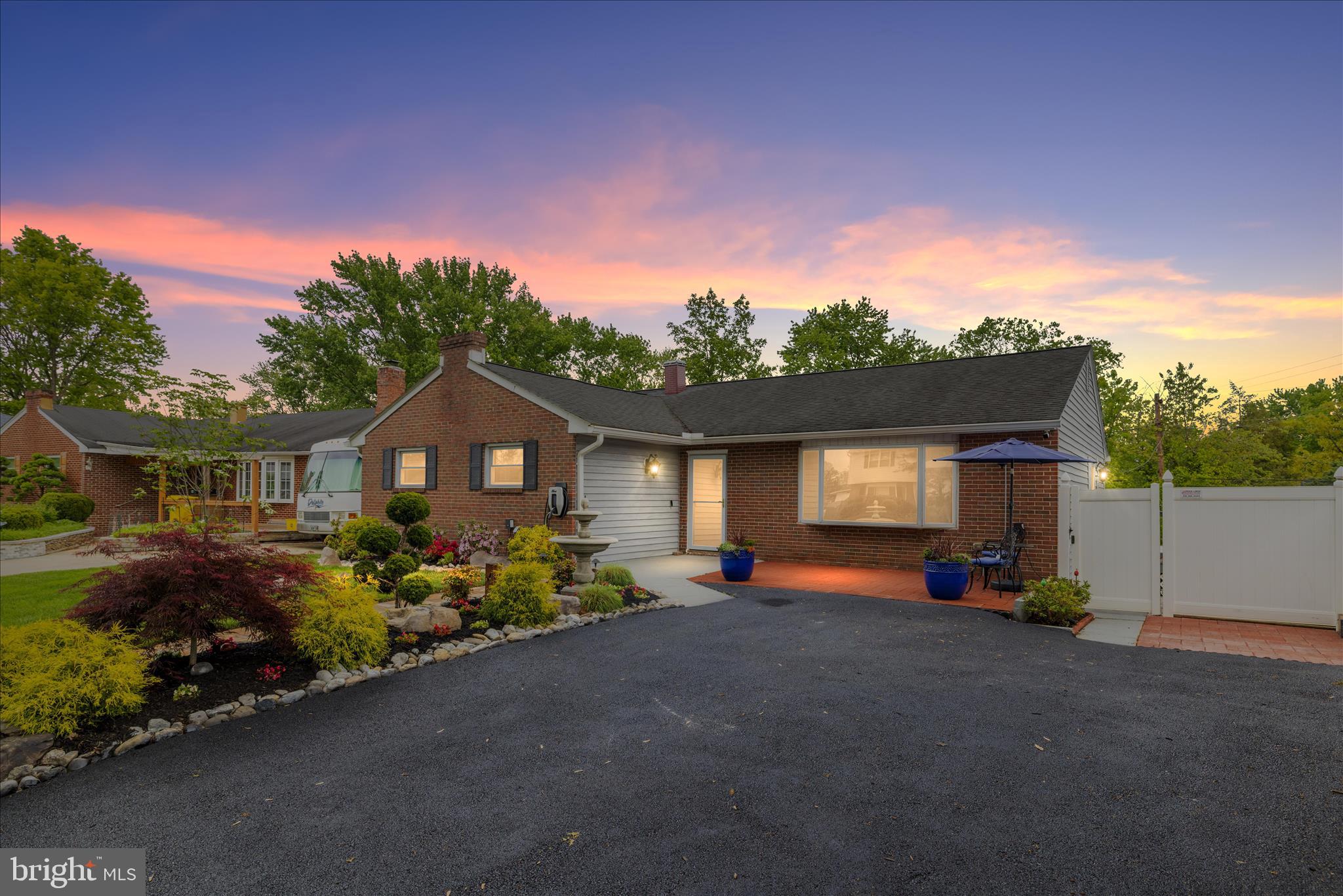 THE HIGHLANDS - Residential