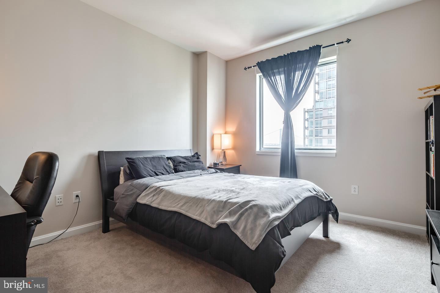WATERFRONT SQUARE - Residential Lease