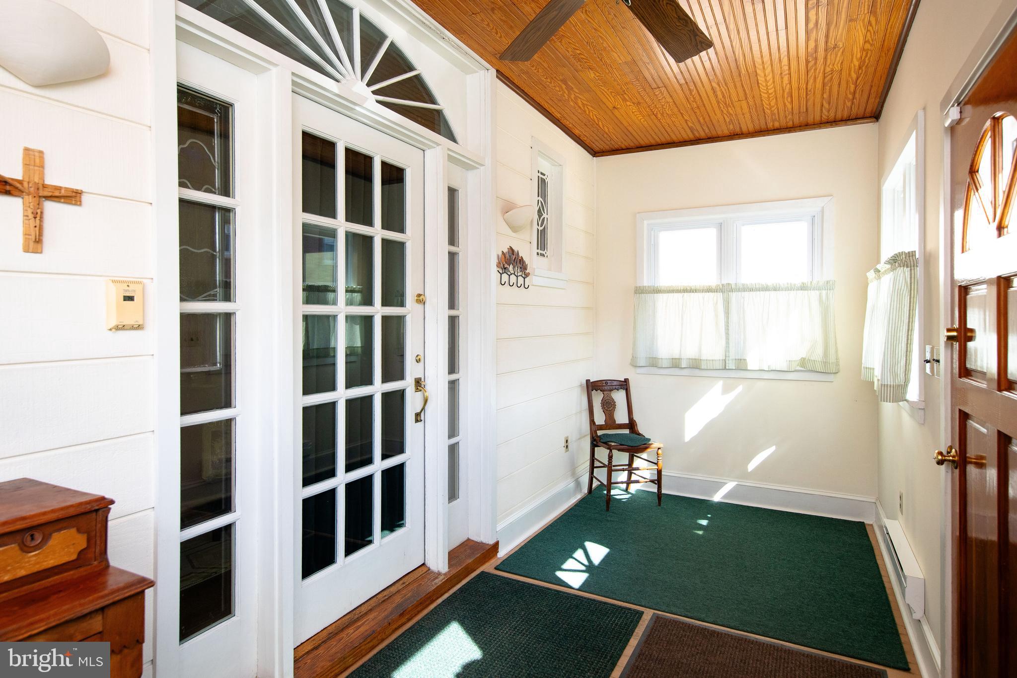 ROXBOROUGH - Residential