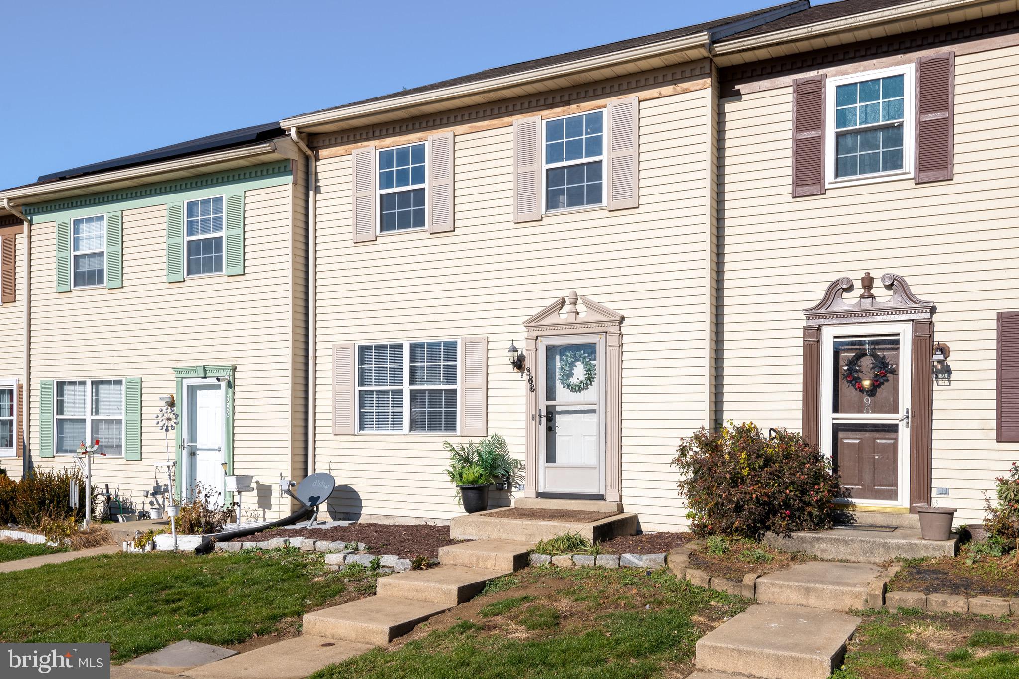 EASTWOOD MEADOWS - Residential