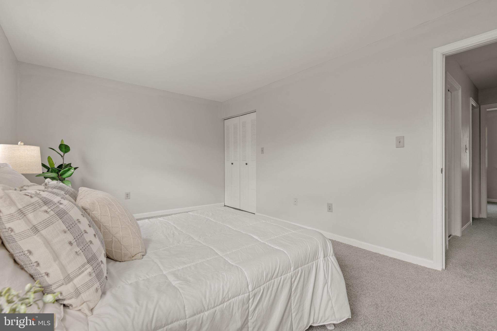 EASTWOOD MEADOWS - Residential