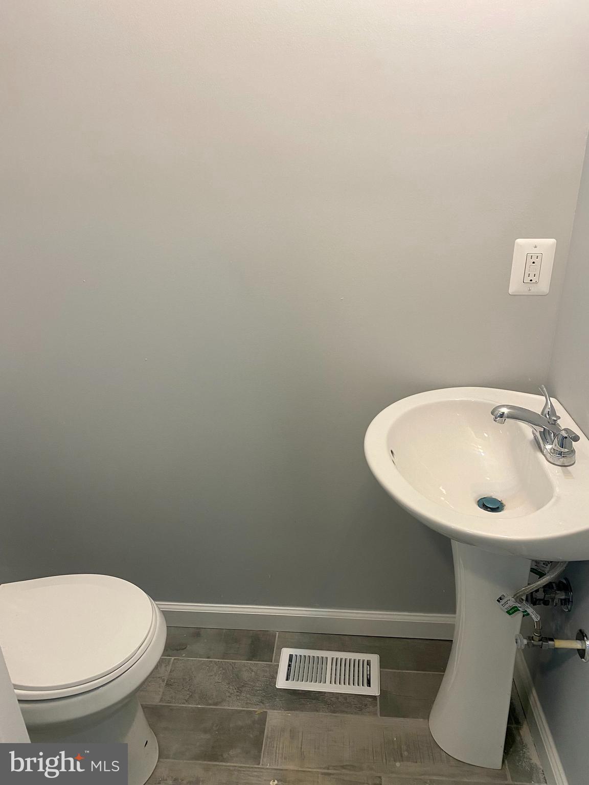 CURTIS BAY - Residential Lease