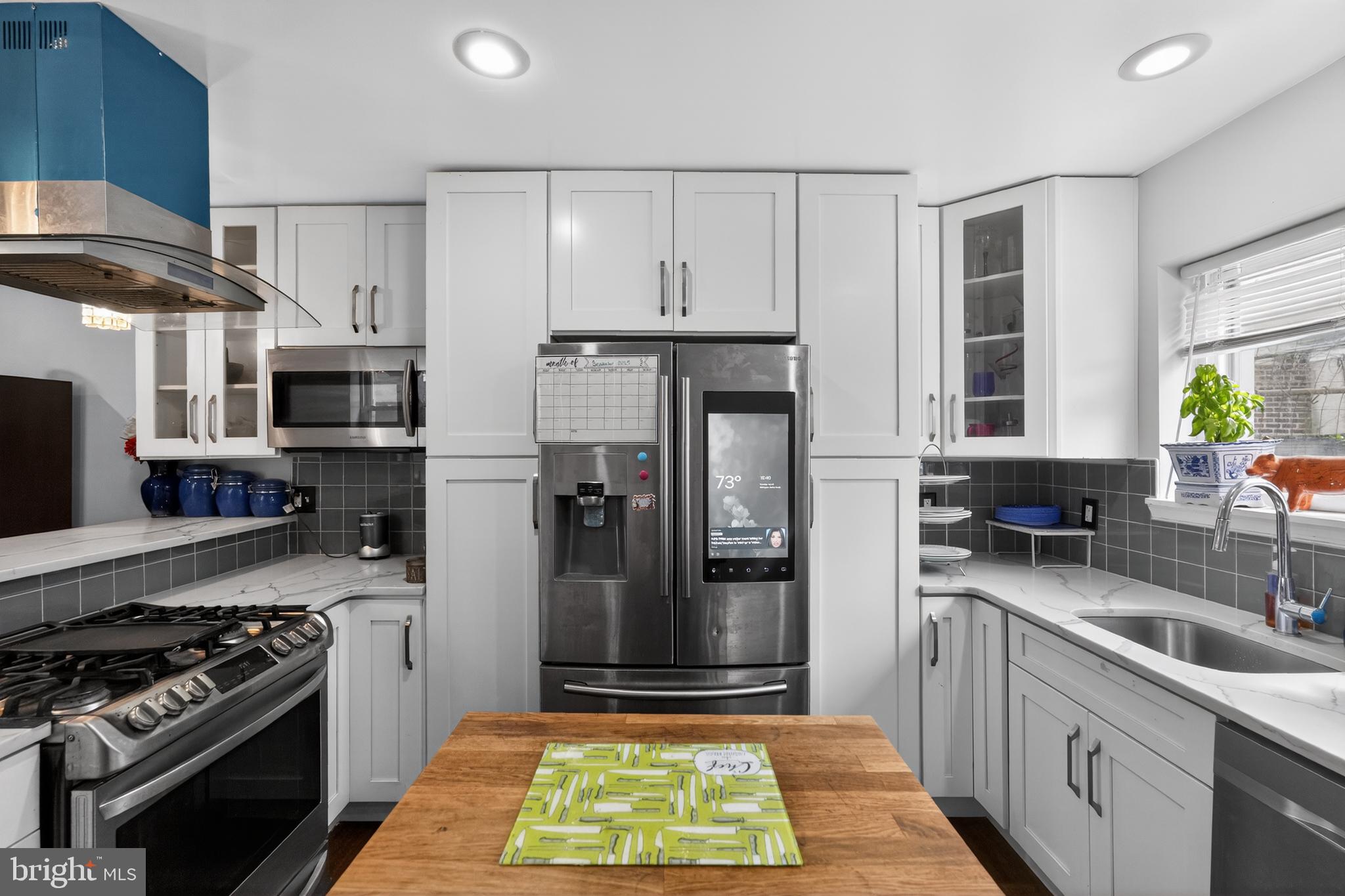 POINT BREEZE - Residential