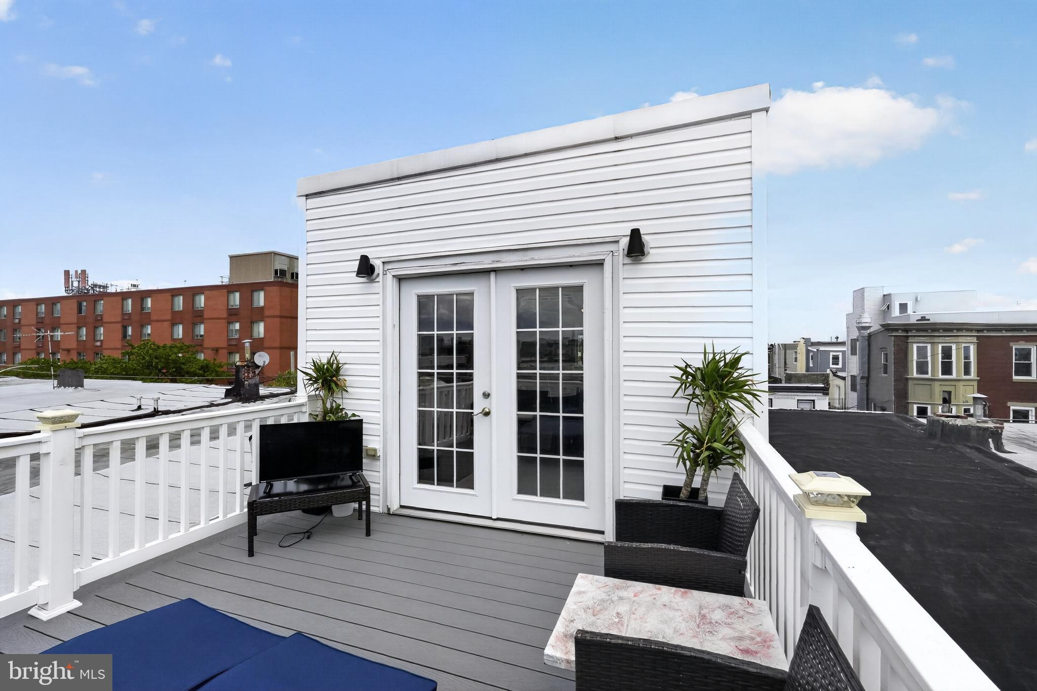POINT BREEZE - Residential