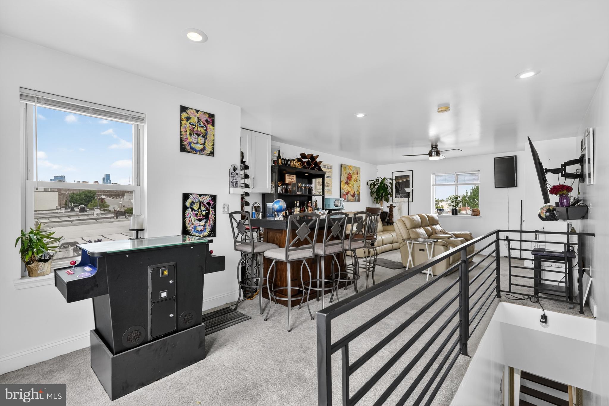 POINT BREEZE - Residential