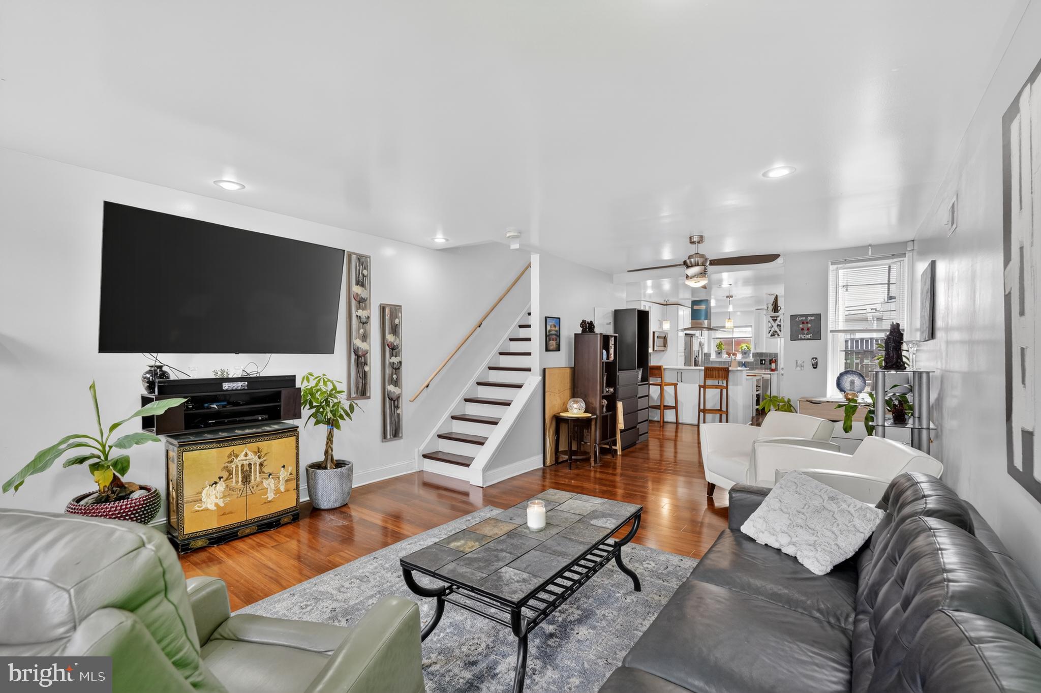 POINT BREEZE - Residential