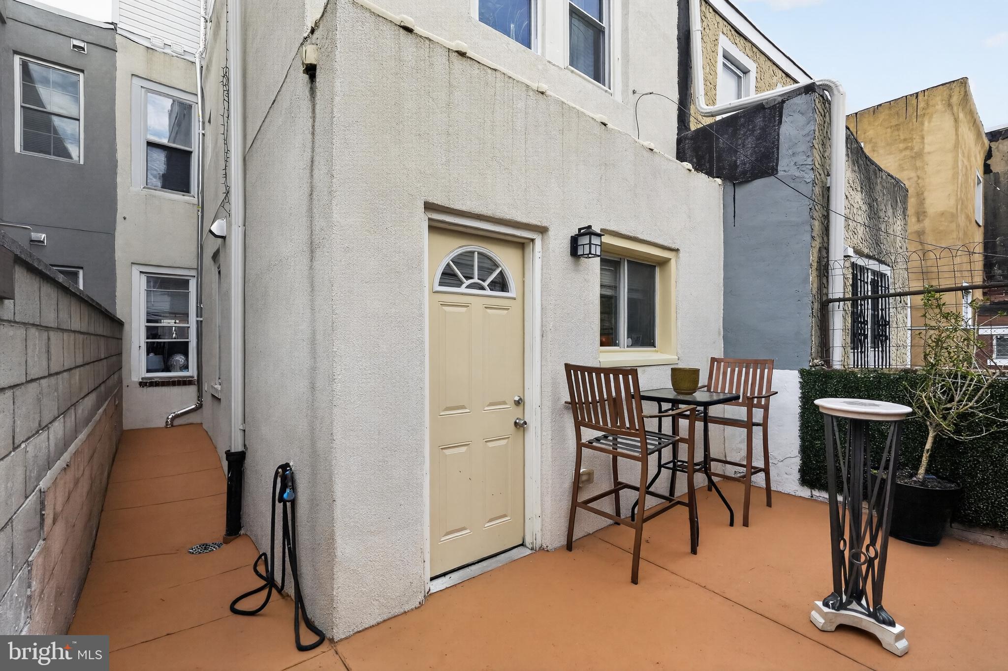 POINT BREEZE - Residential
