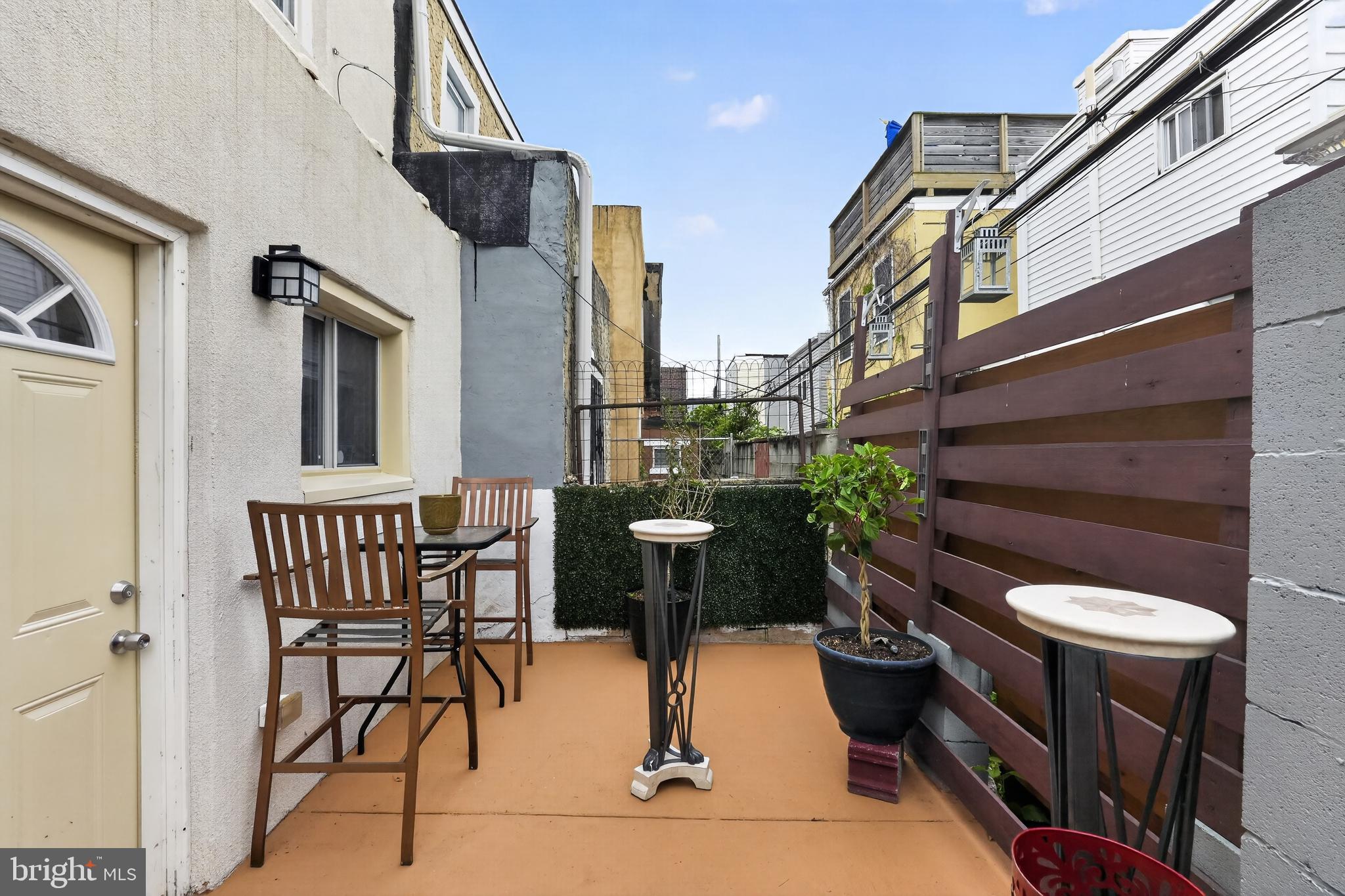 POINT BREEZE - Residential