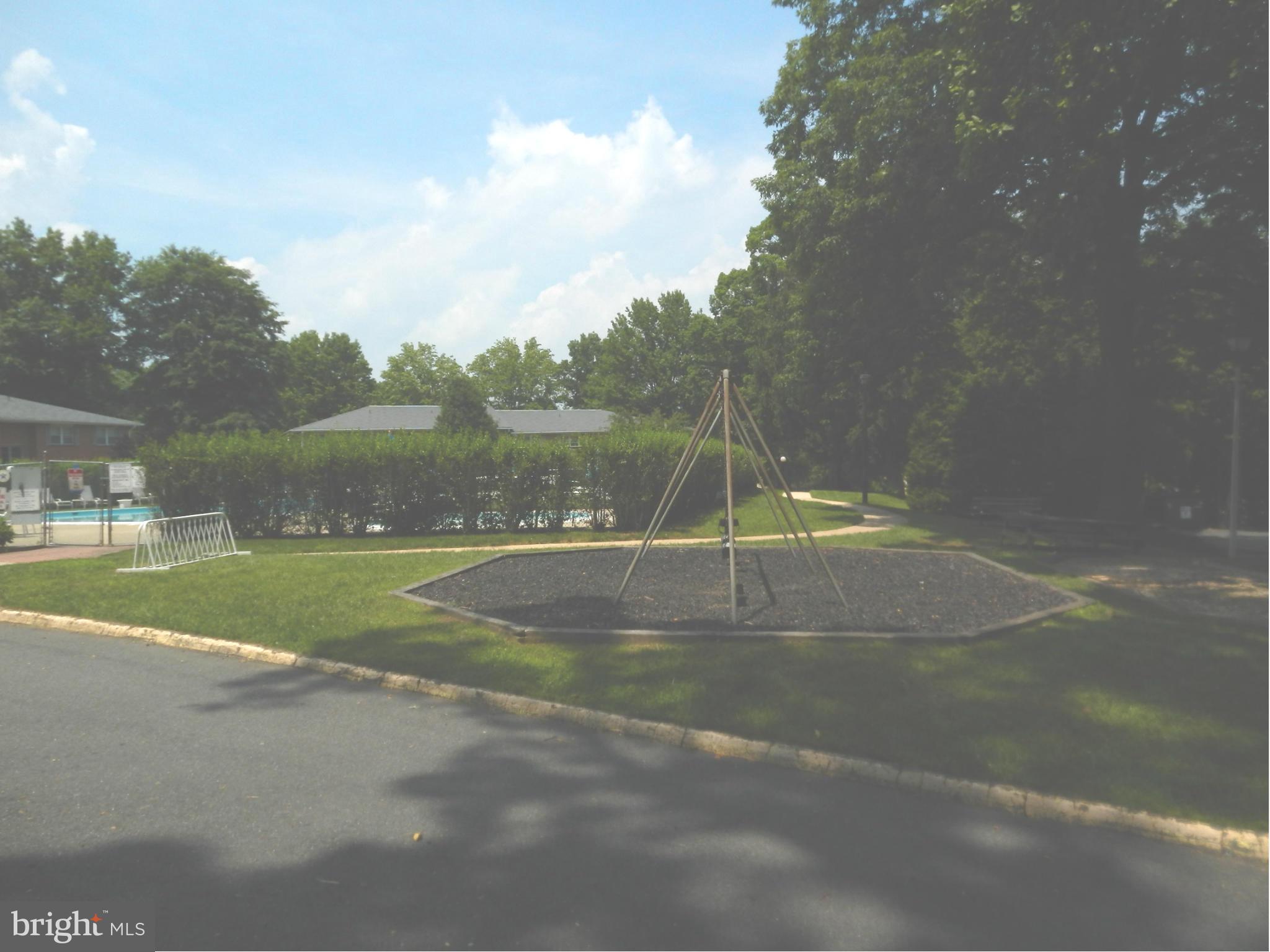 HICKORY HILLS CONDOMINIUMS - Residential Lease