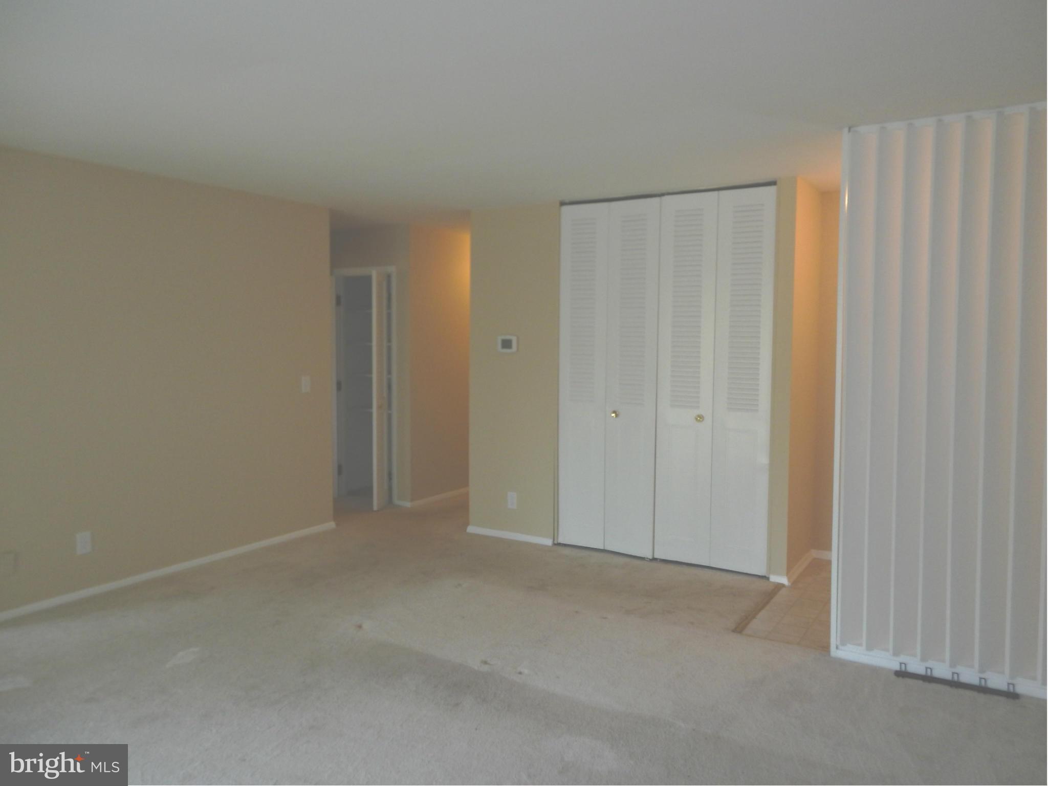 HICKORY HILLS CONDOMINIUMS - Residential Lease