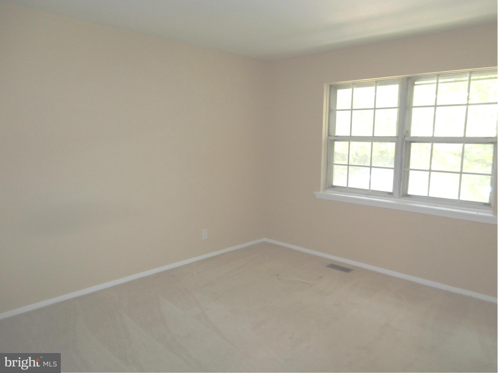 HICKORY HILLS CONDOMINIUMS - Residential Lease