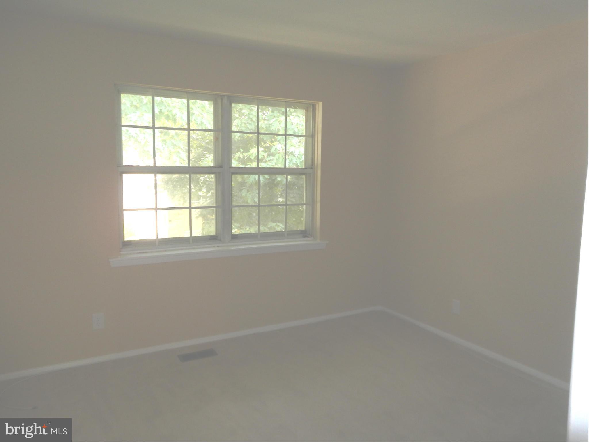 HICKORY HILLS CONDOMINIUMS - Residential Lease