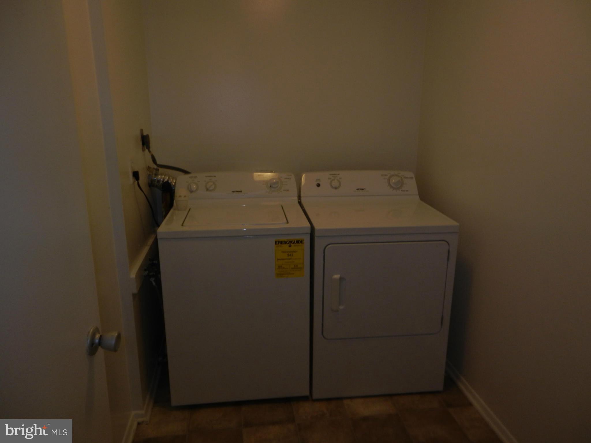 HICKORY HILLS CONDOMINIUMS - Residential Lease