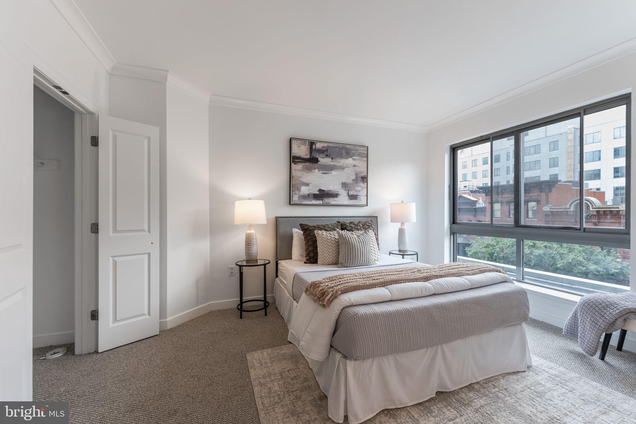 GALLERY PLACE - Residential