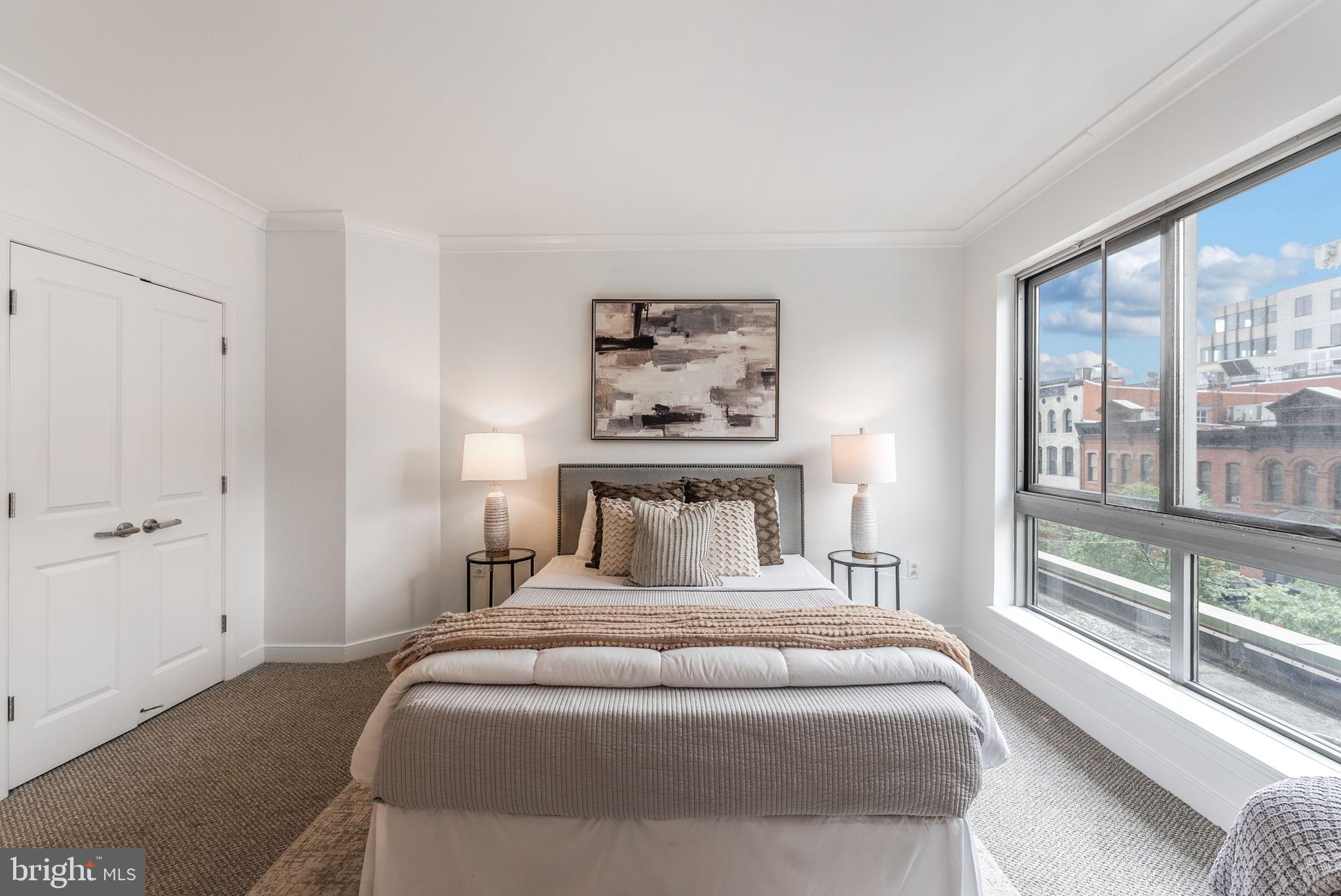 GALLERY PLACE - Residential