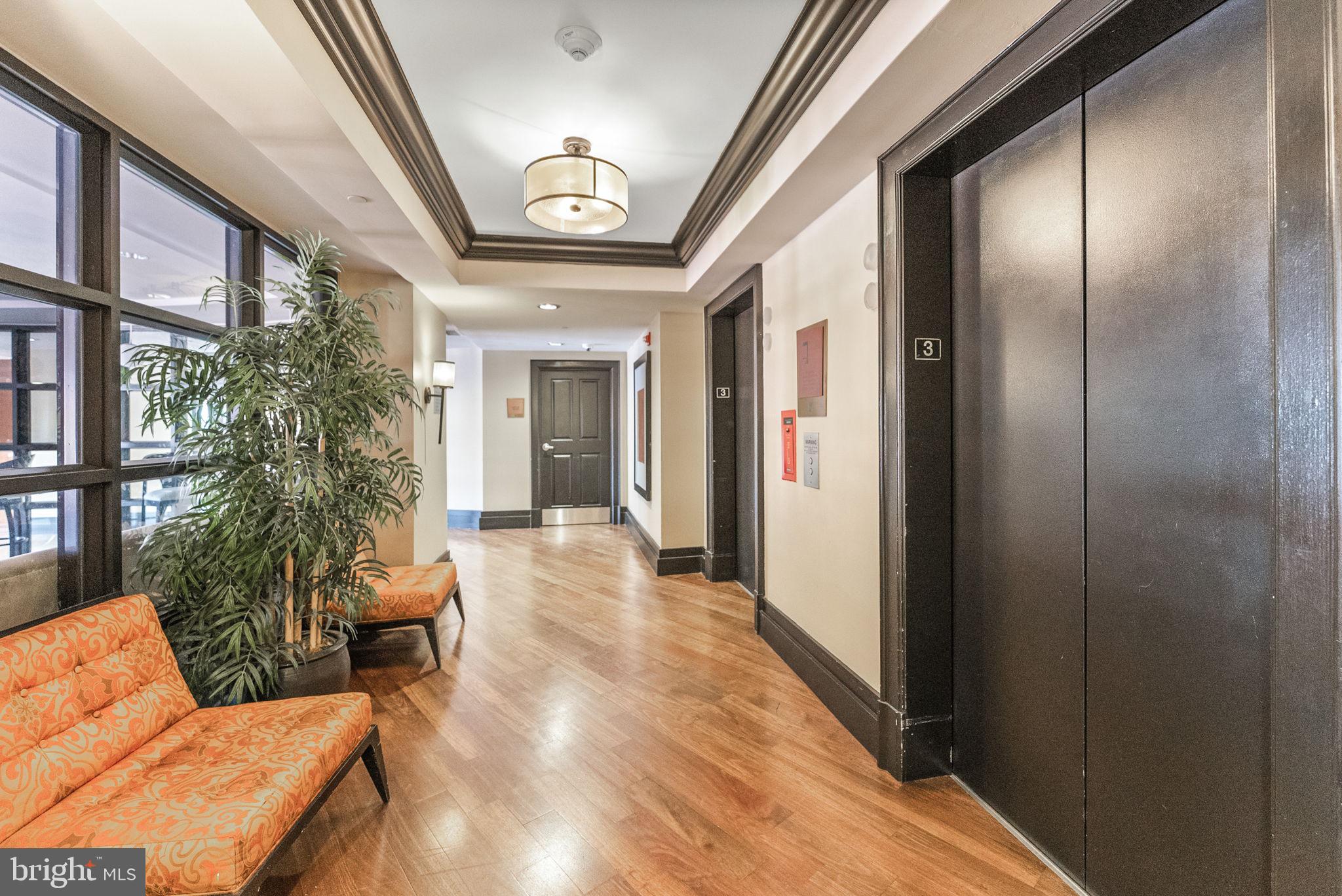 GALLERY PLACE - Residential