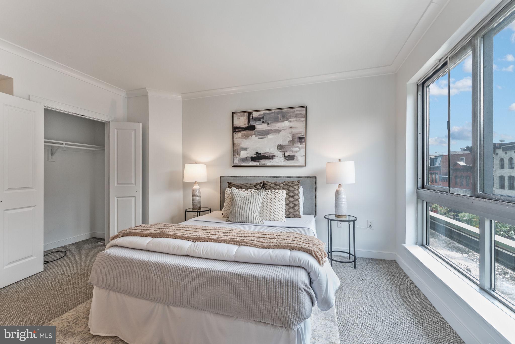 GALLERY PLACE - Residential