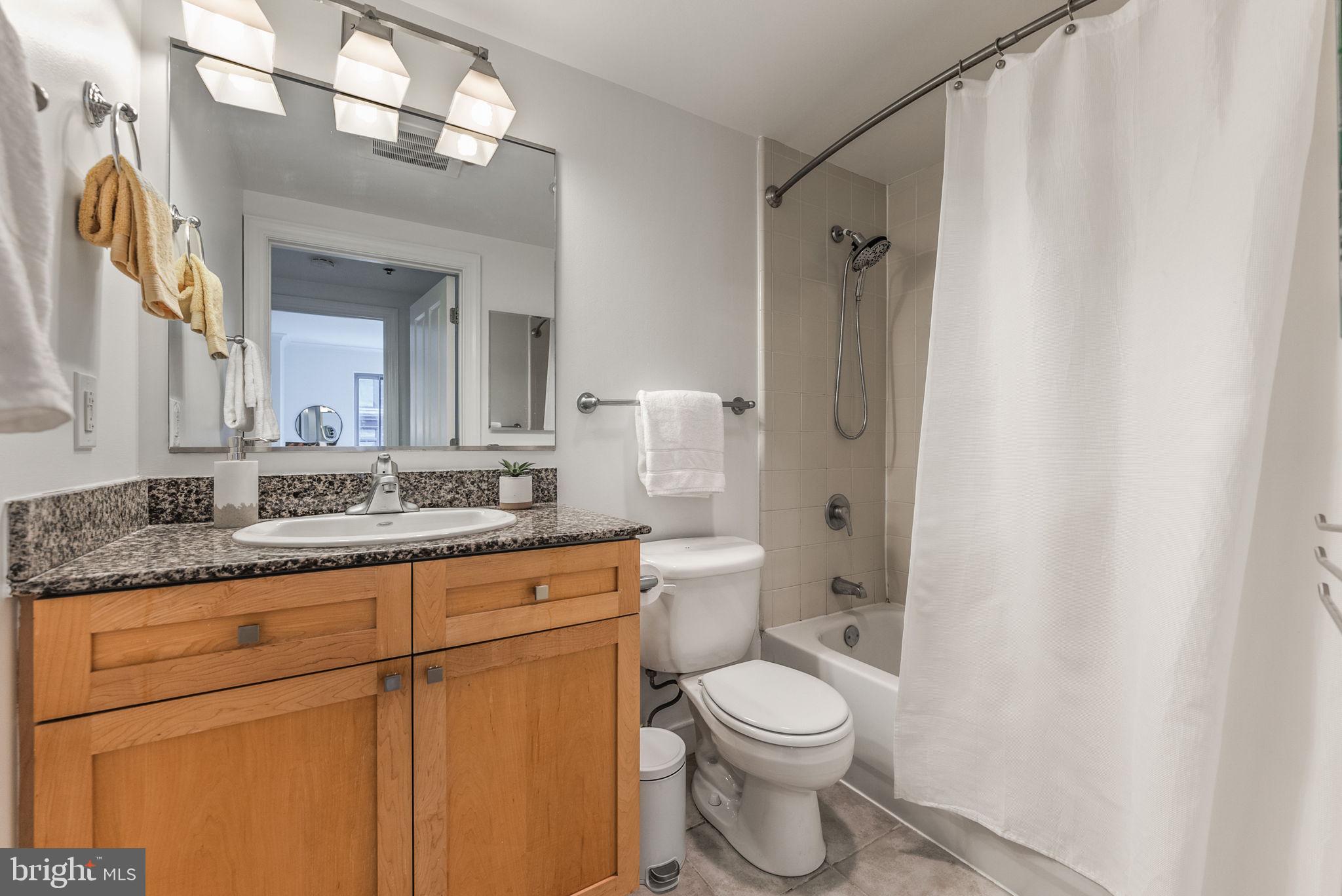 GALLERY PLACE - Residential