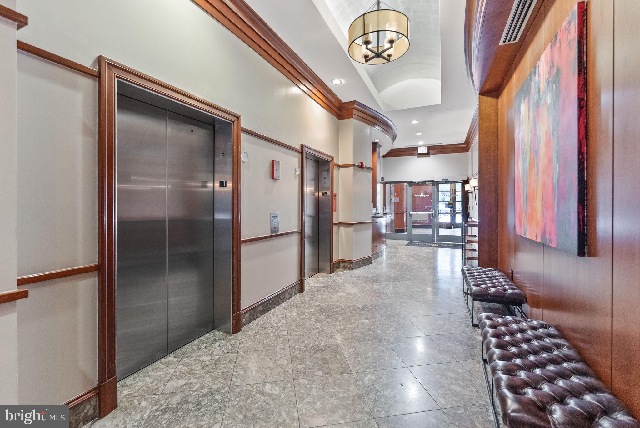 GALLERY PLACE - Residential