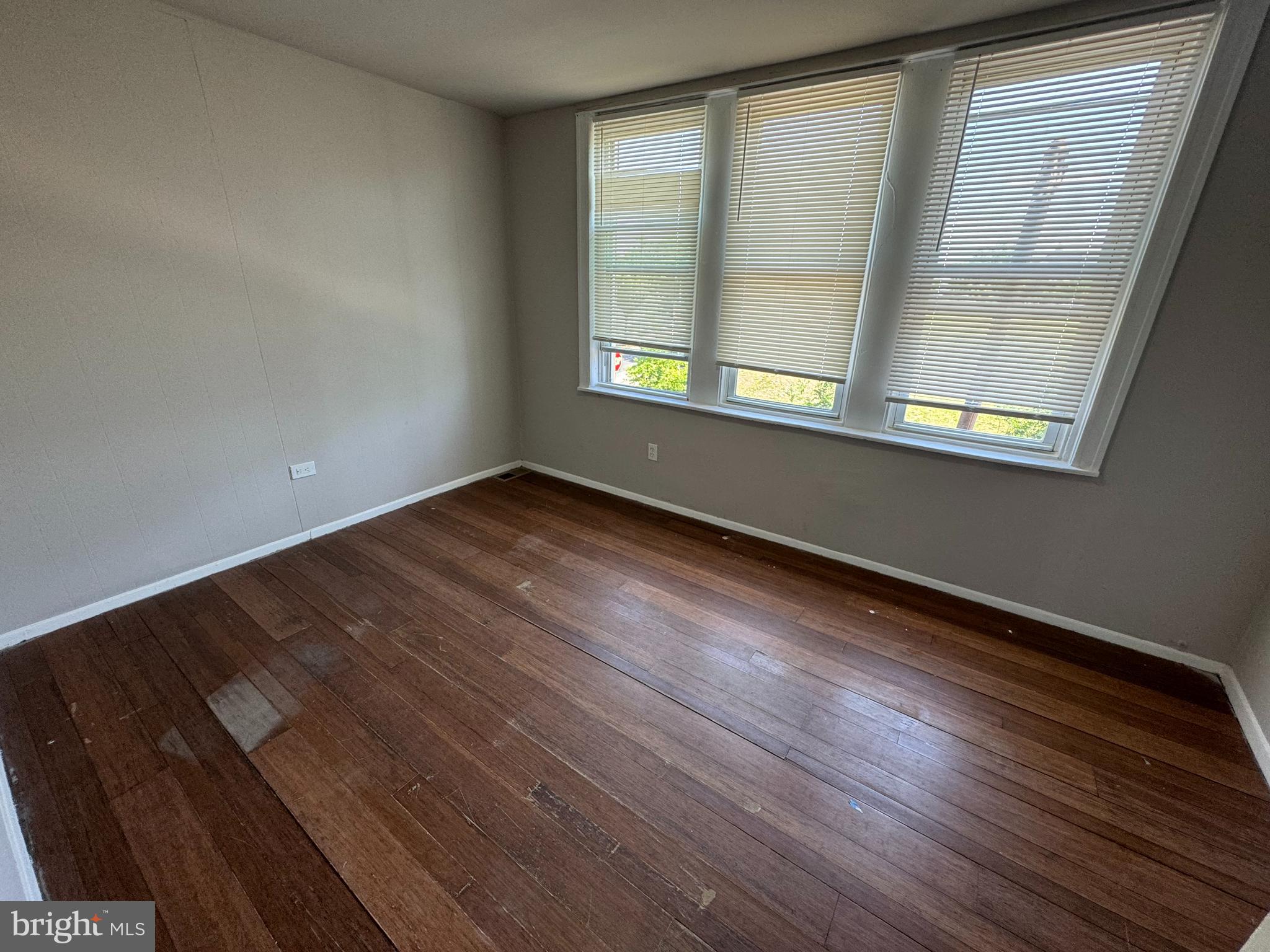 FRANKFORD - Residential Lease