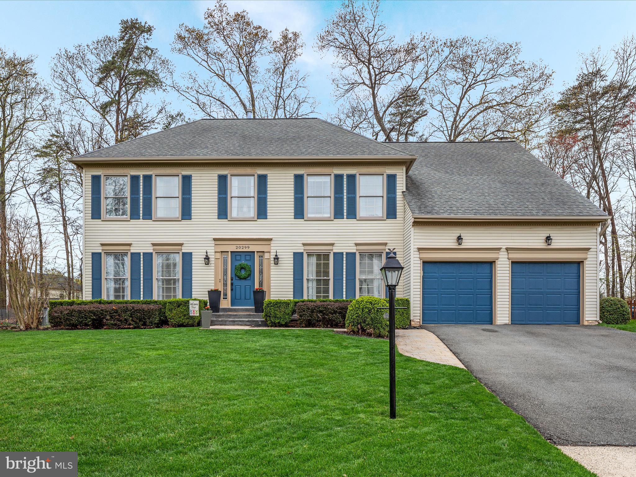 ASHBURN VILLAGE - Residential