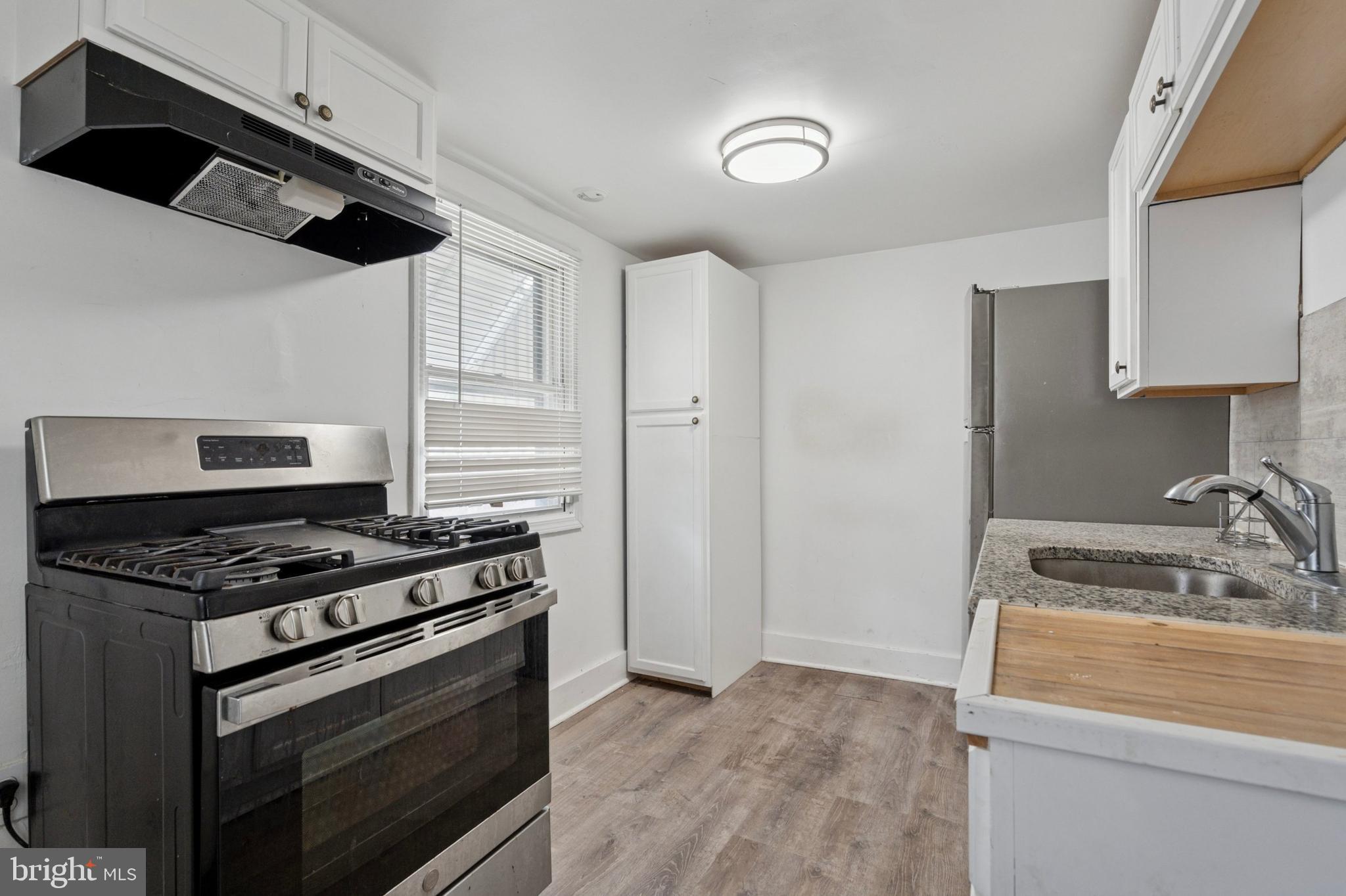 KENSINGTON - Residential