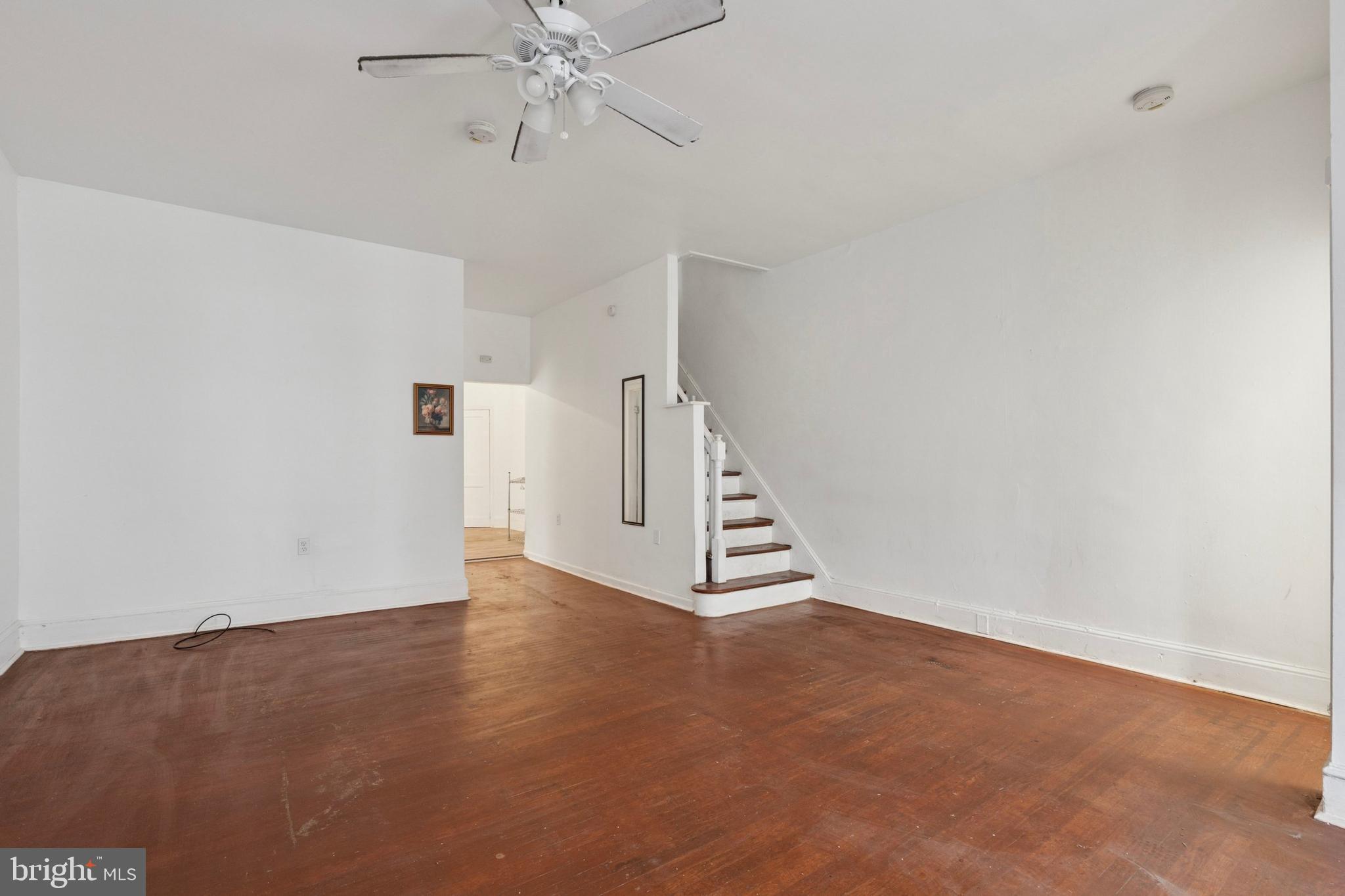 KENSINGTON - Residential