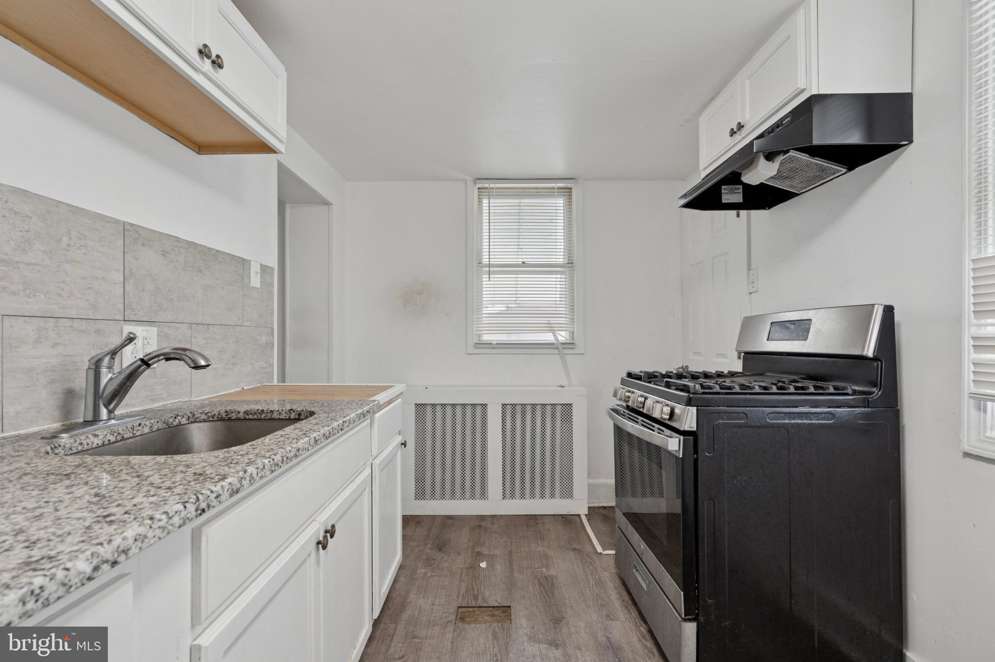 KENSINGTON - Residential