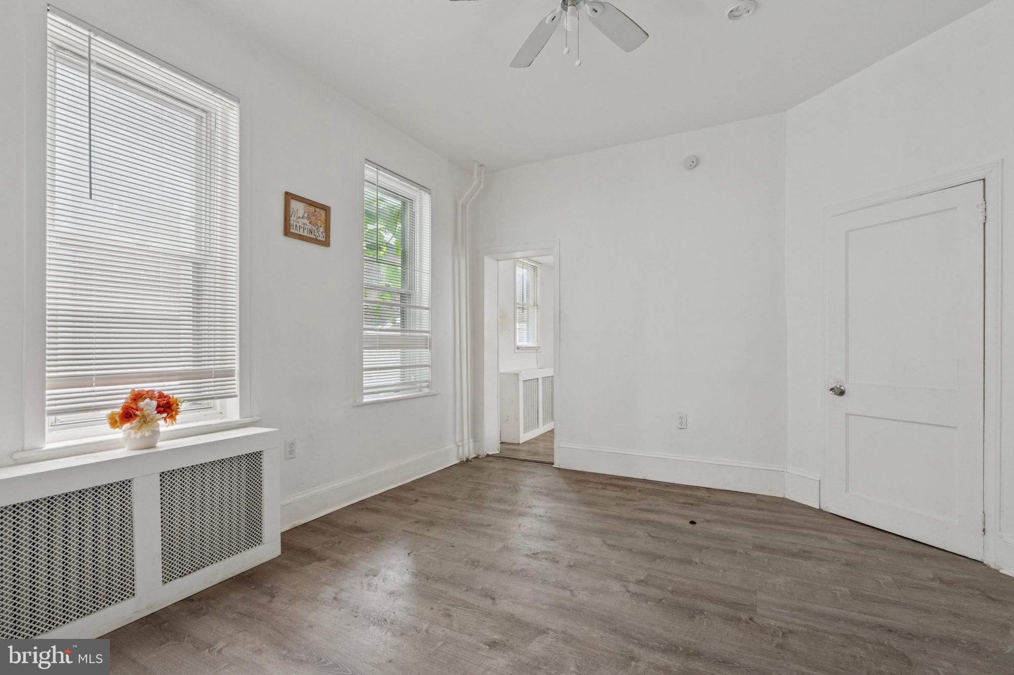 KENSINGTON - Residential