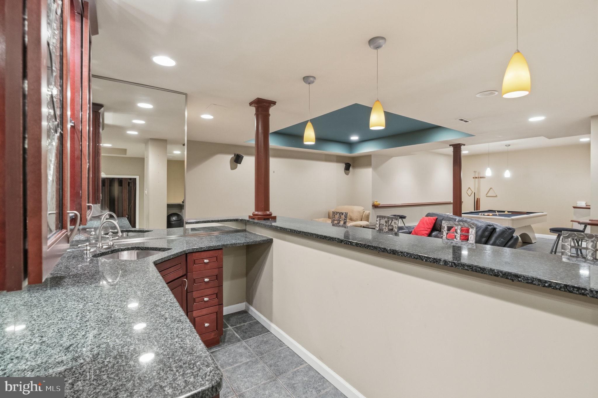 PROVIDENCE OAKS - Residential