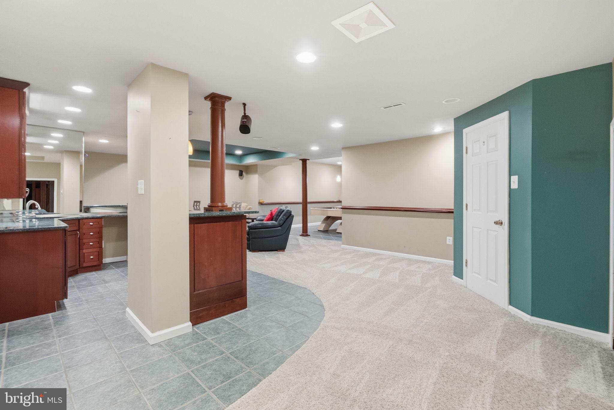 PROVIDENCE OAKS - Residential