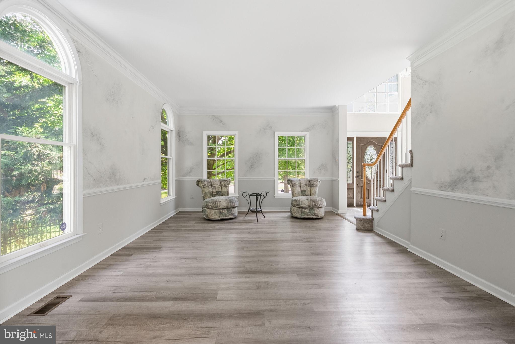PROVIDENCE OAKS - Residential