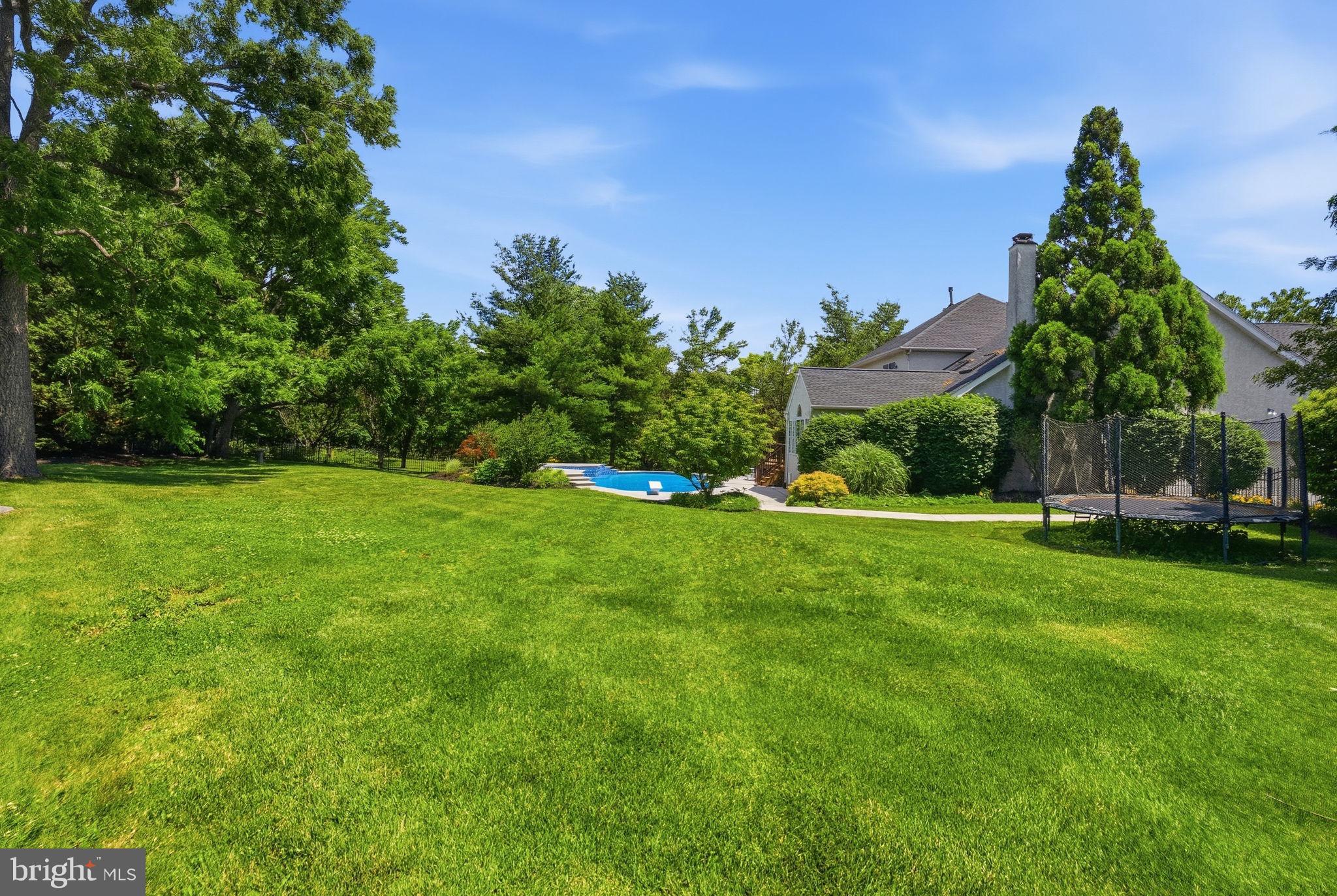 PROVIDENCE OAKS - Residential