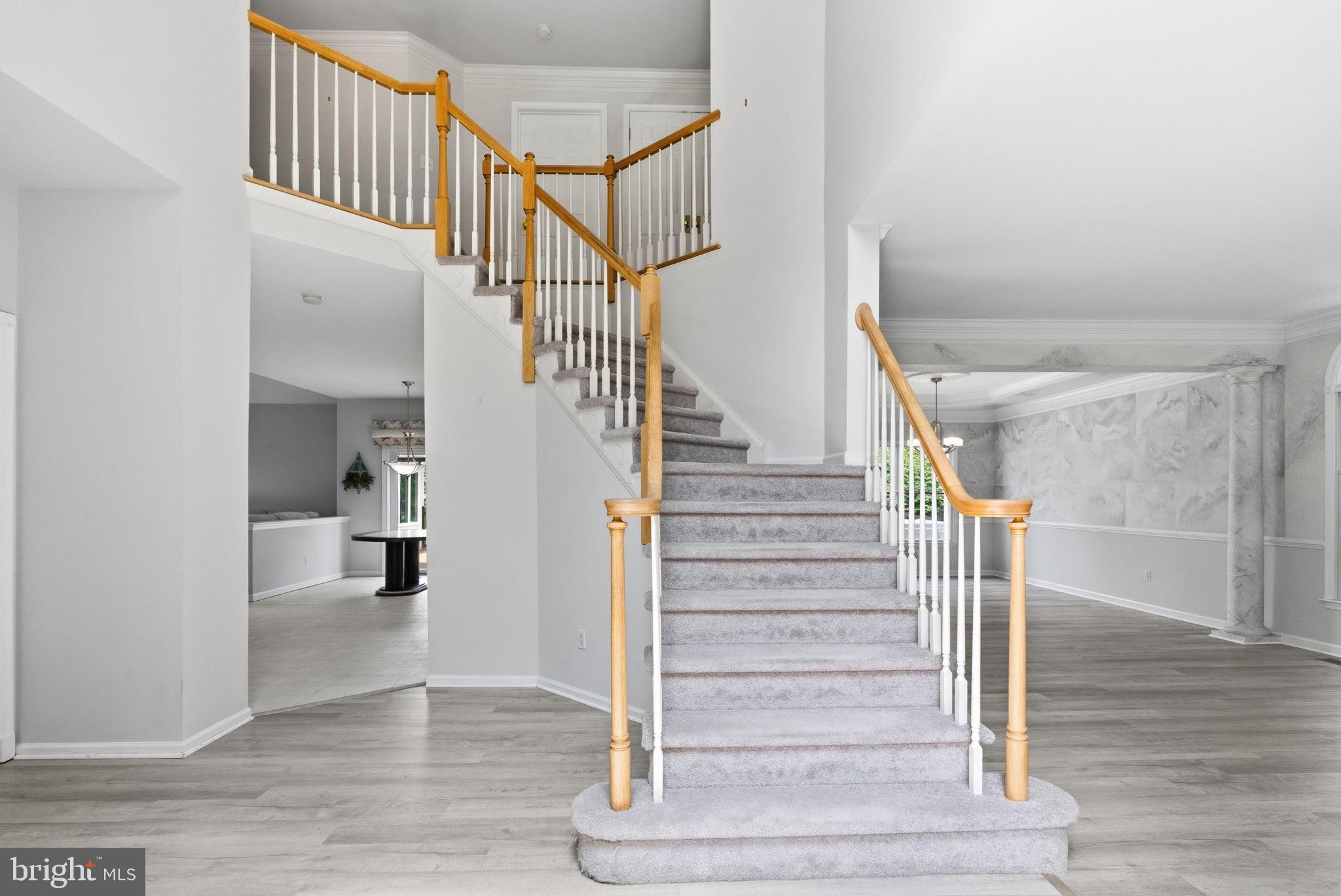 PROVIDENCE OAKS - Residential