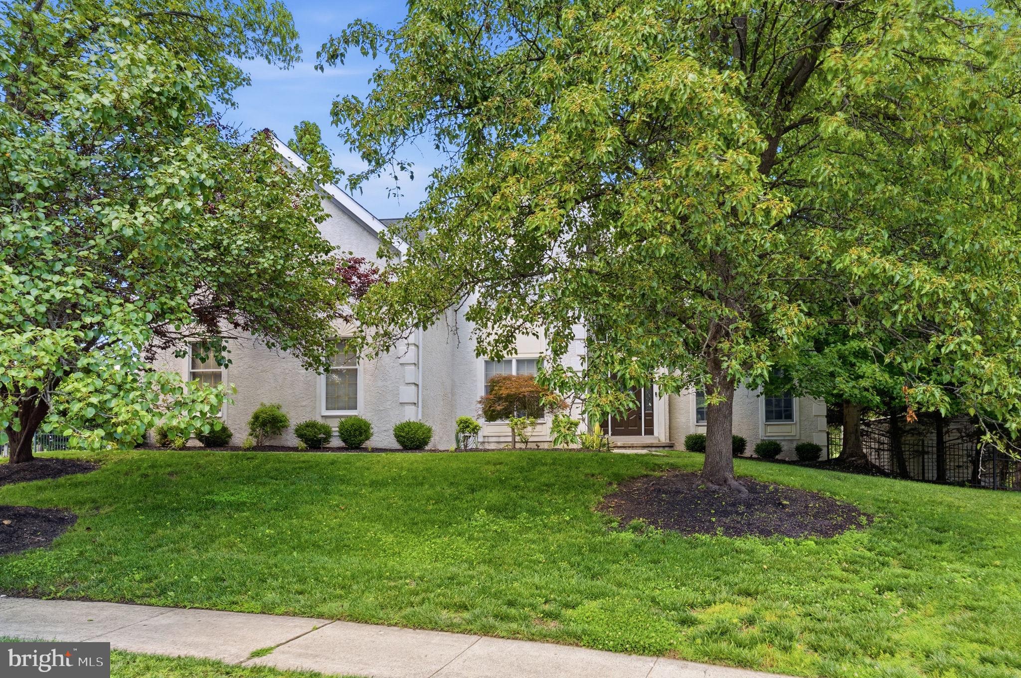 PROVIDENCE OAKS - Residential