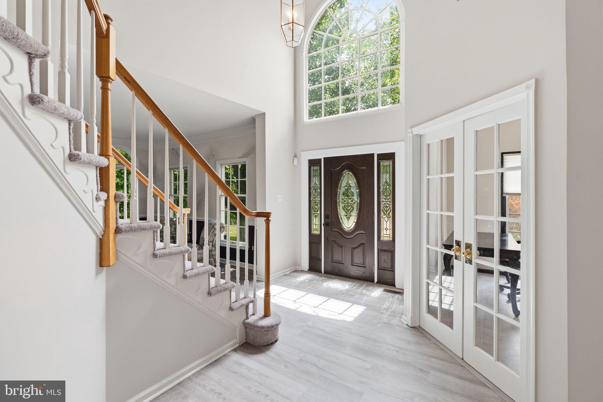 PROVIDENCE OAKS - Residential