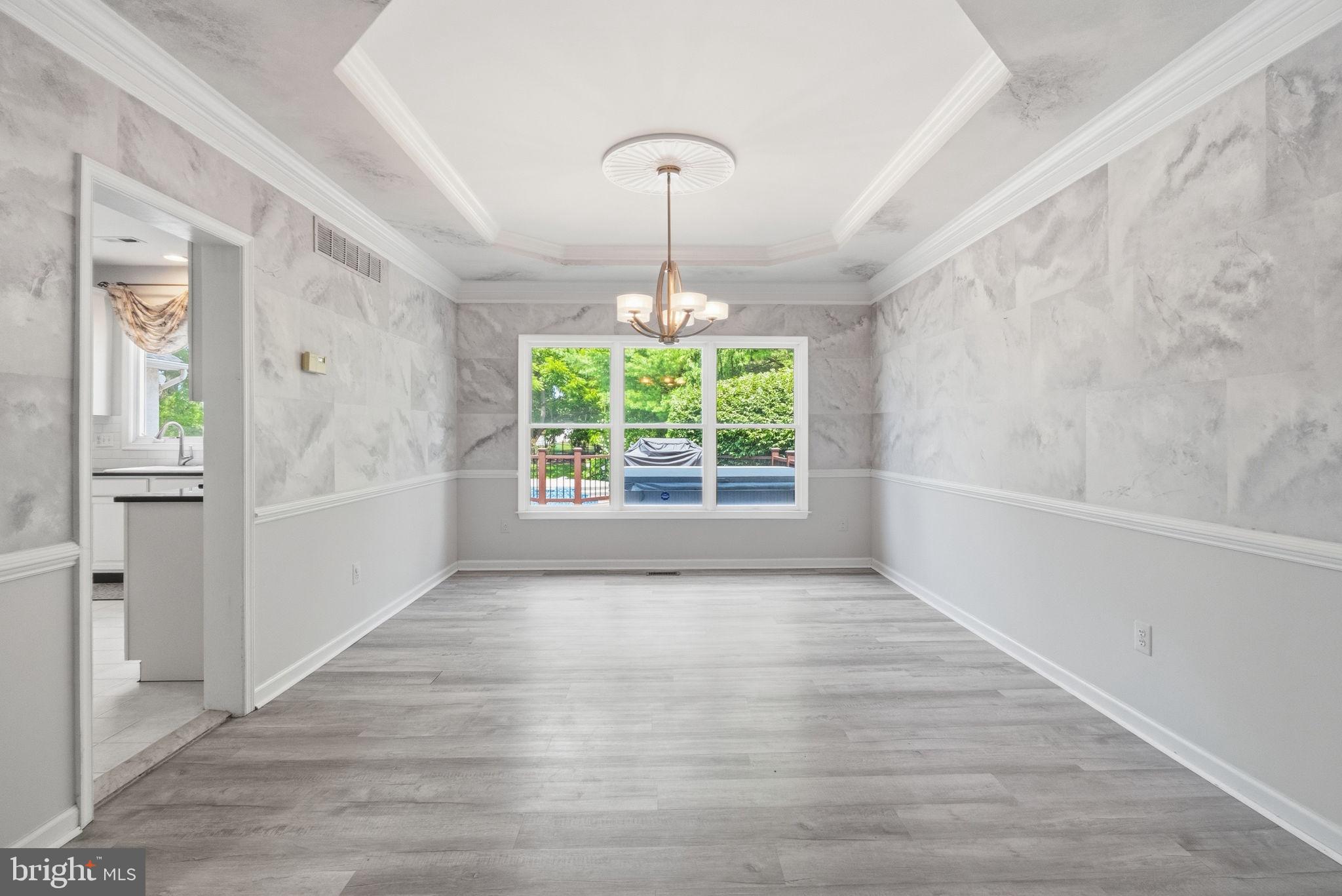 PROVIDENCE OAKS - Residential