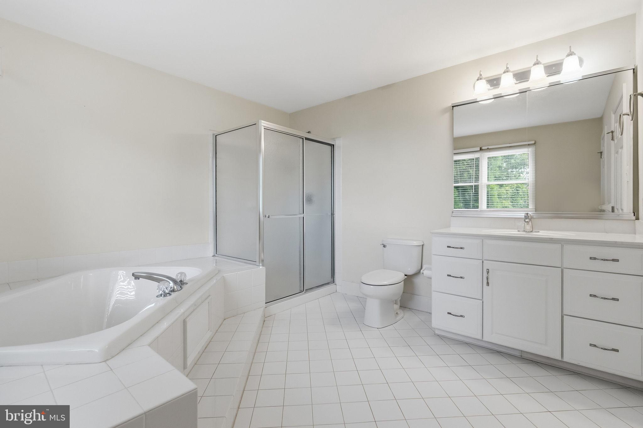 PROVIDENCE OAKS - Residential
