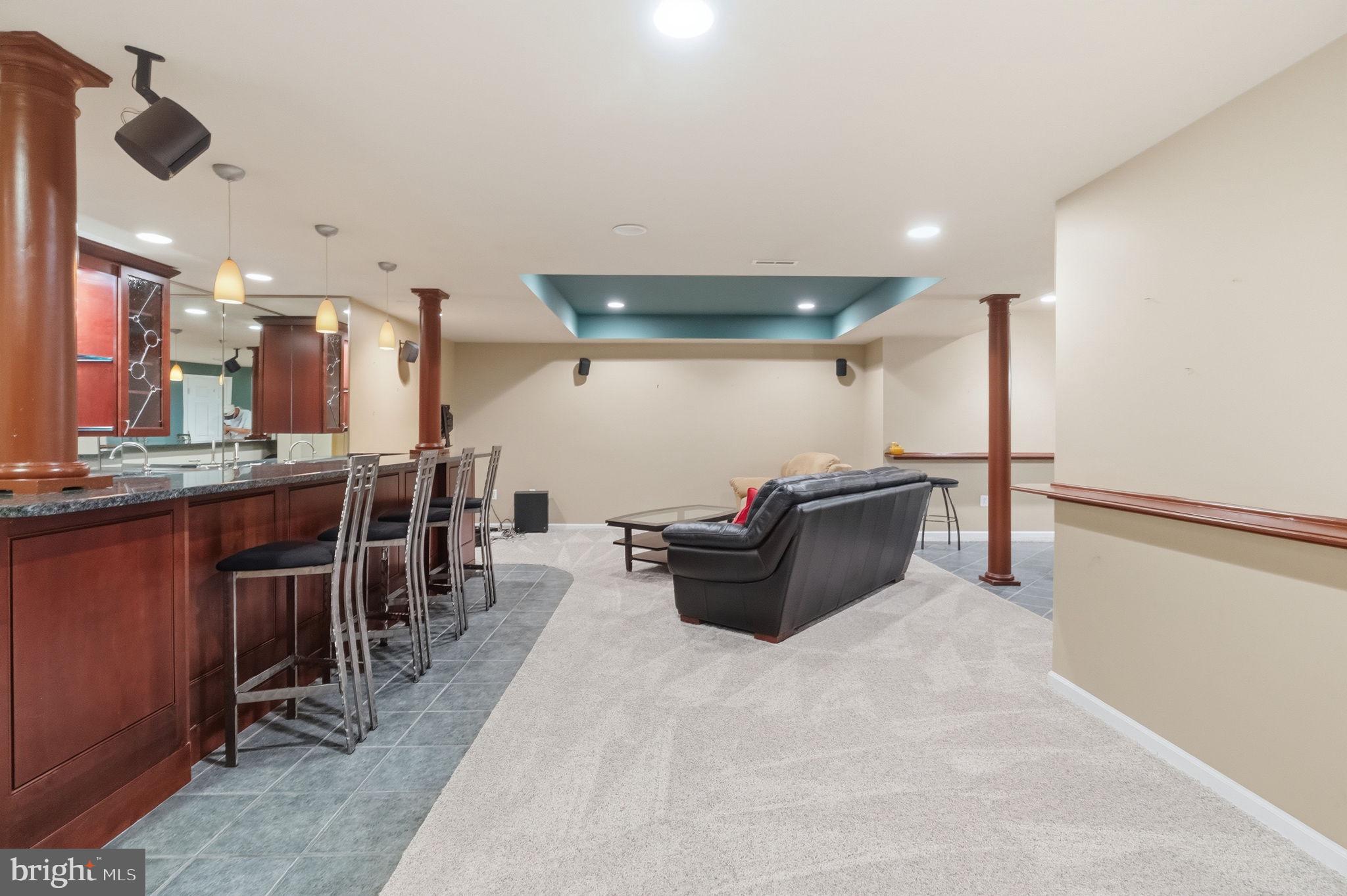 PROVIDENCE OAKS - Residential