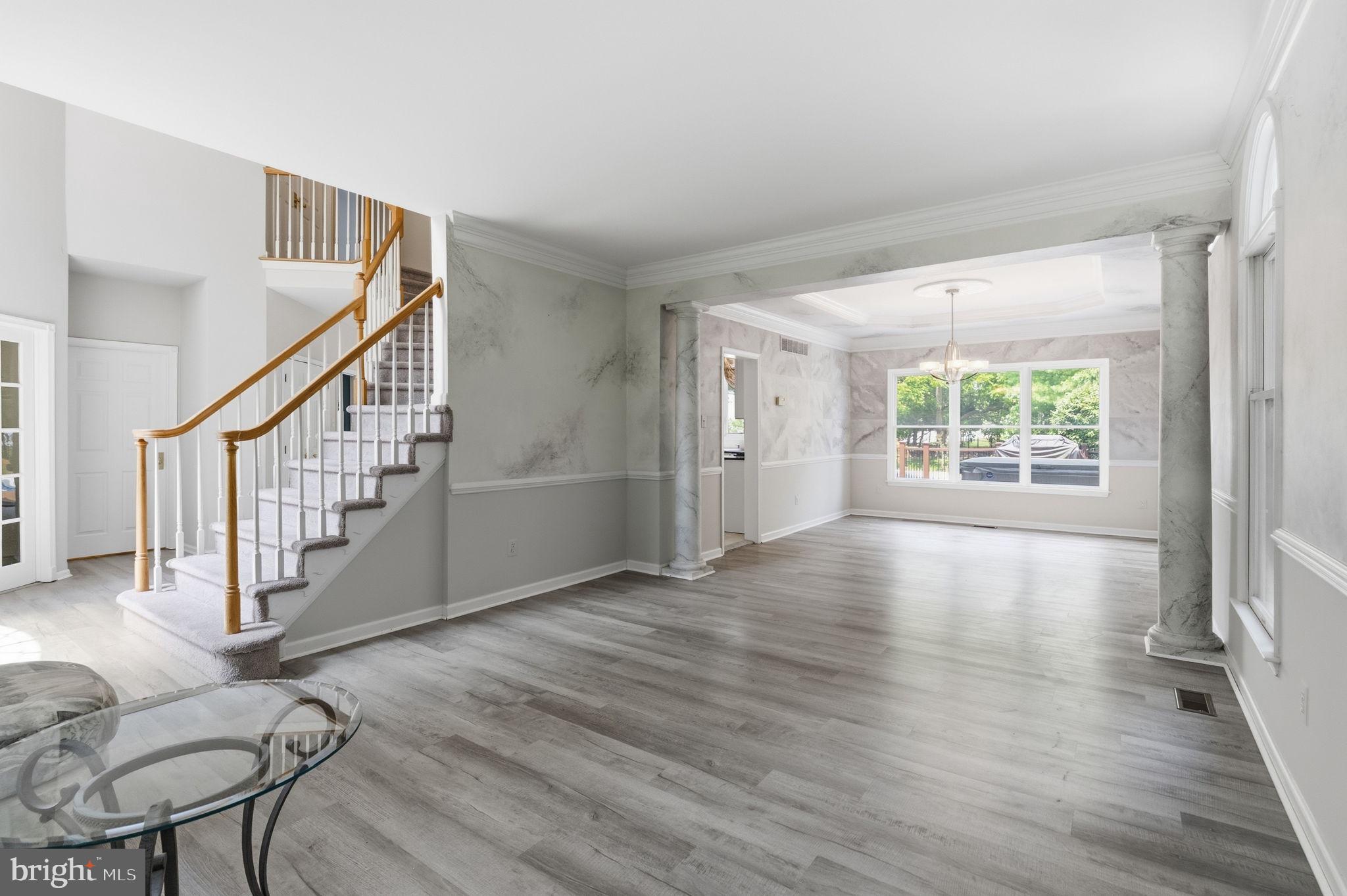 PROVIDENCE OAKS - Residential