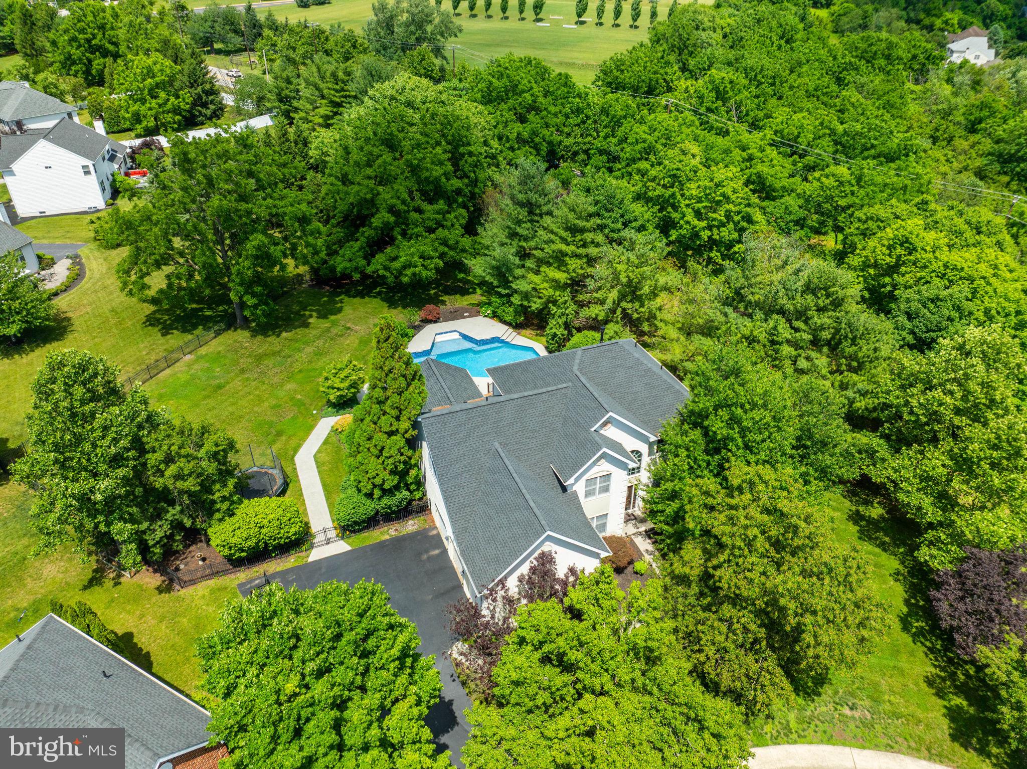 PROVIDENCE OAKS - Residential