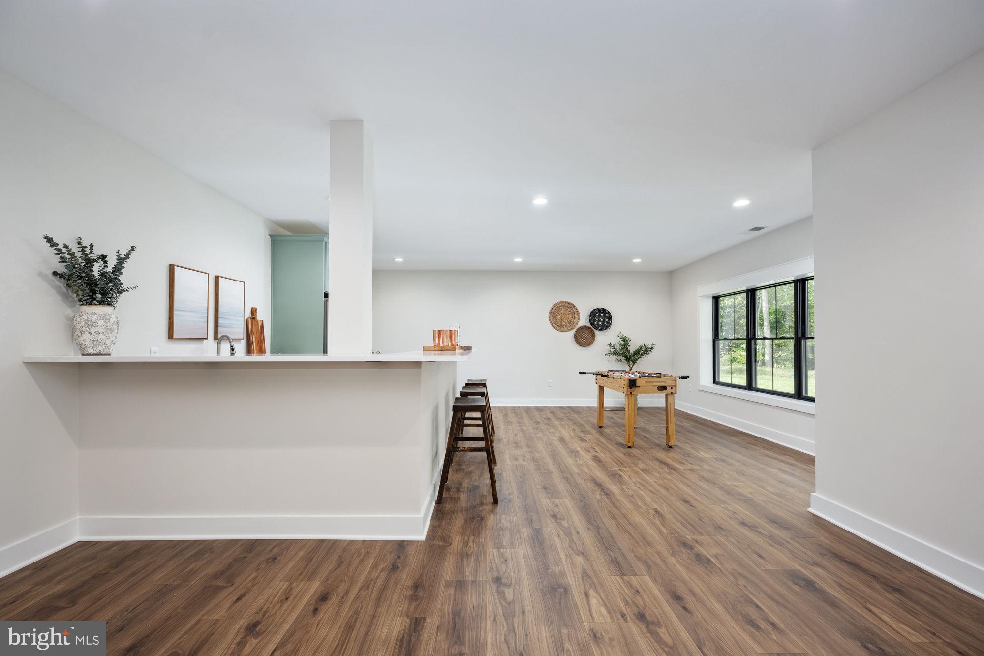 NOAHS LANDING - Residential
