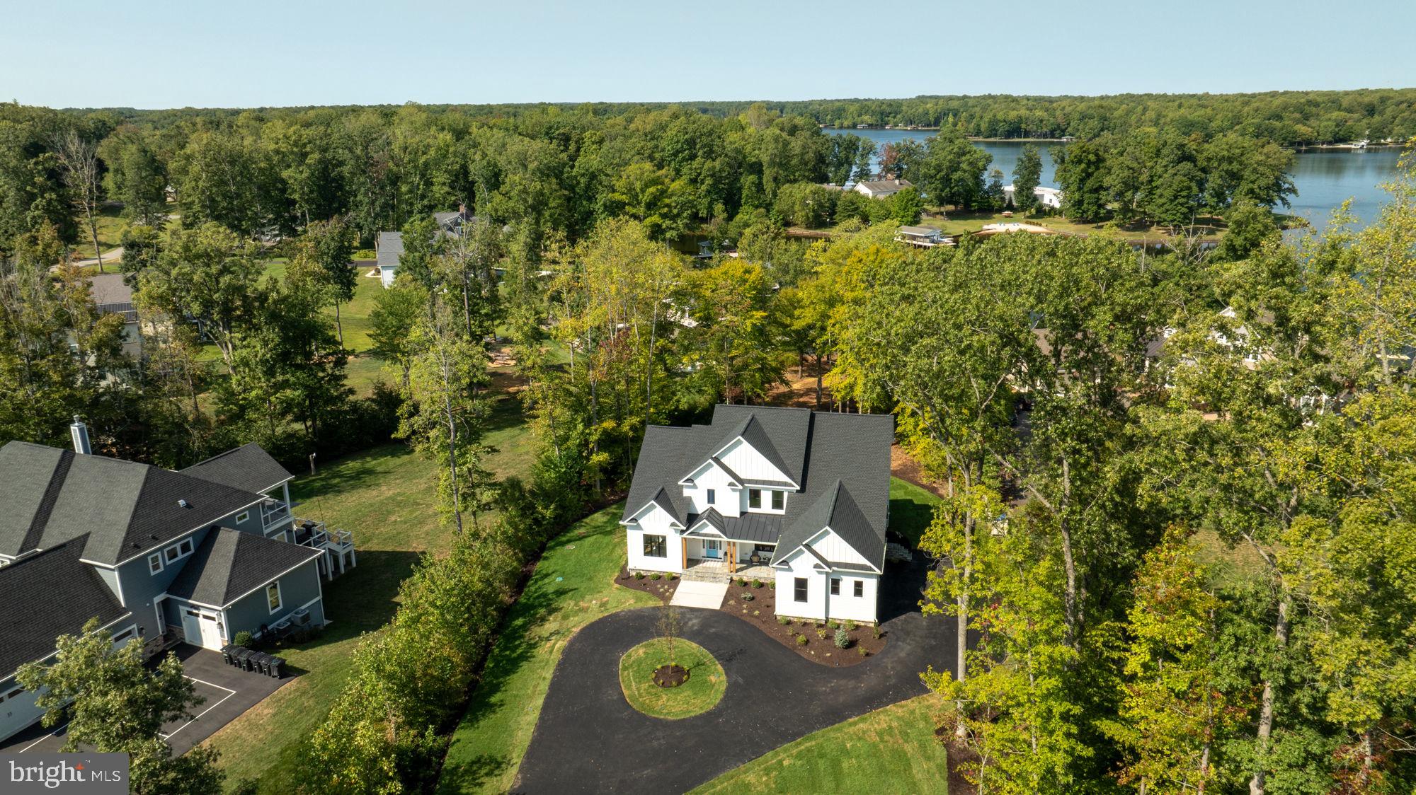 NOAHS LANDING - Residential