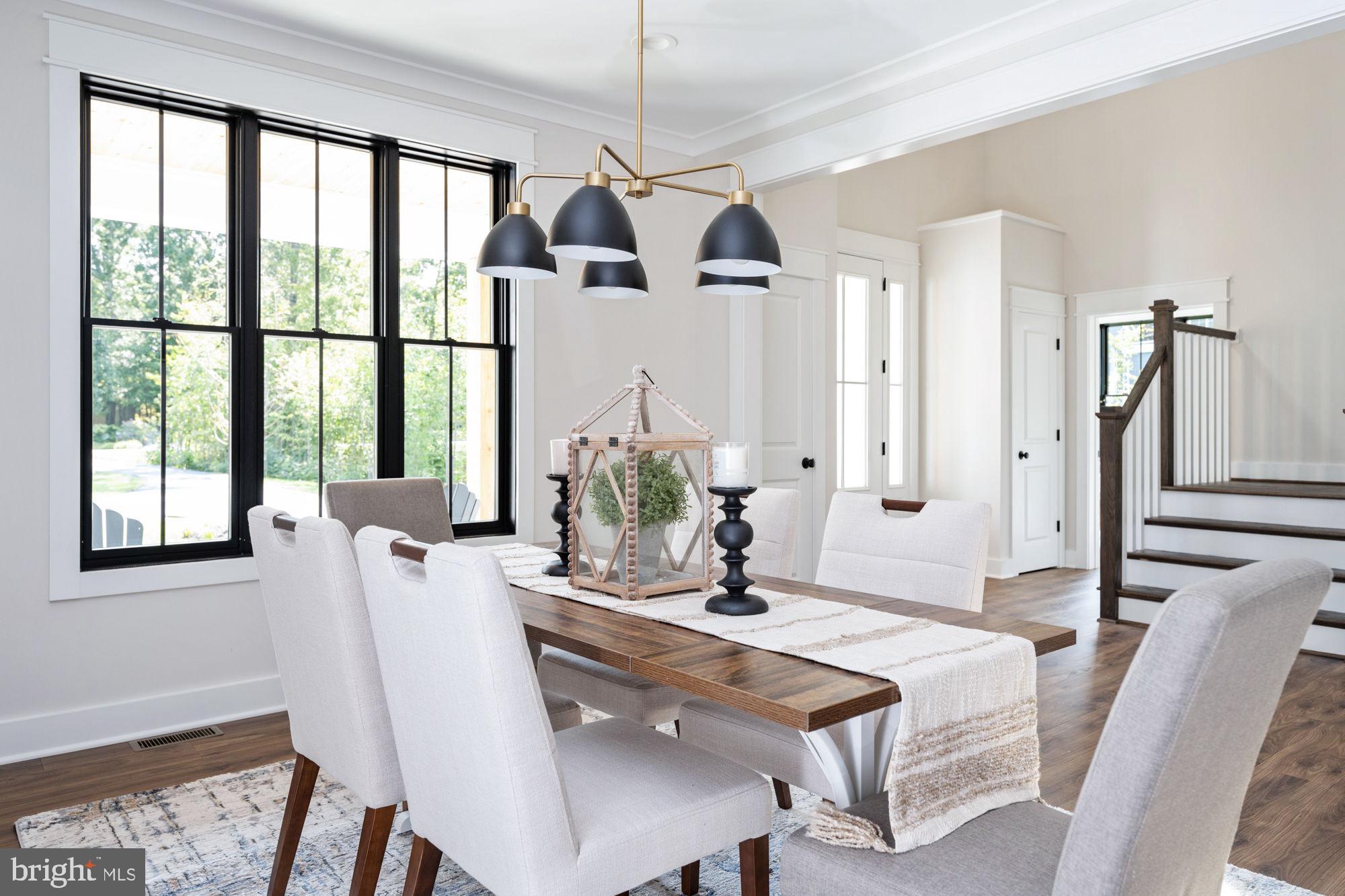 NOAHS LANDING - Residential