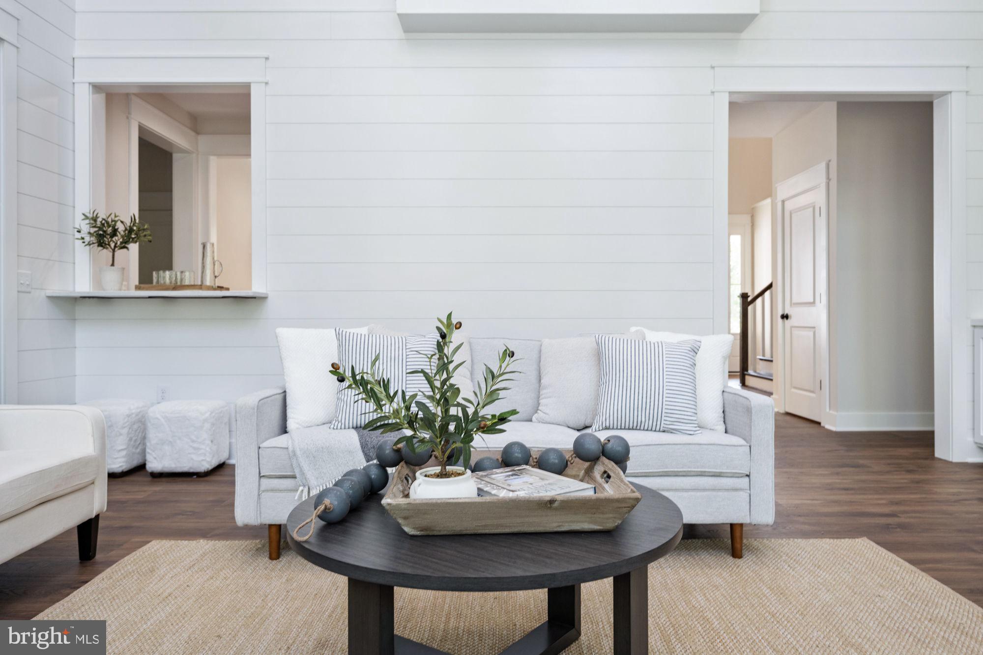 NOAHS LANDING - Residential