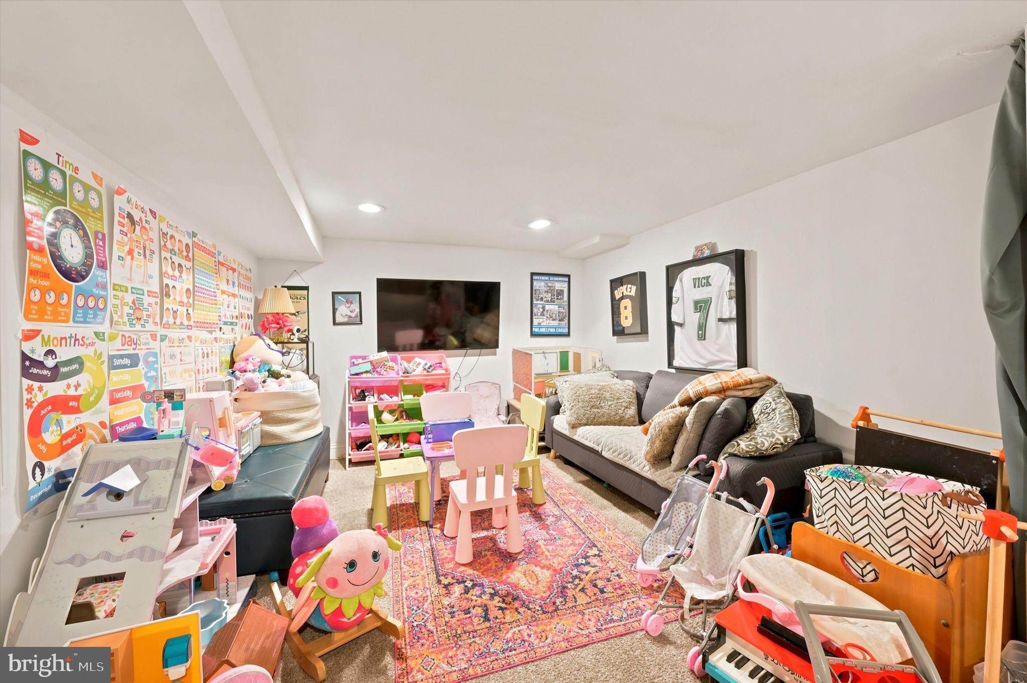 ROXBOROUGH - Residential
